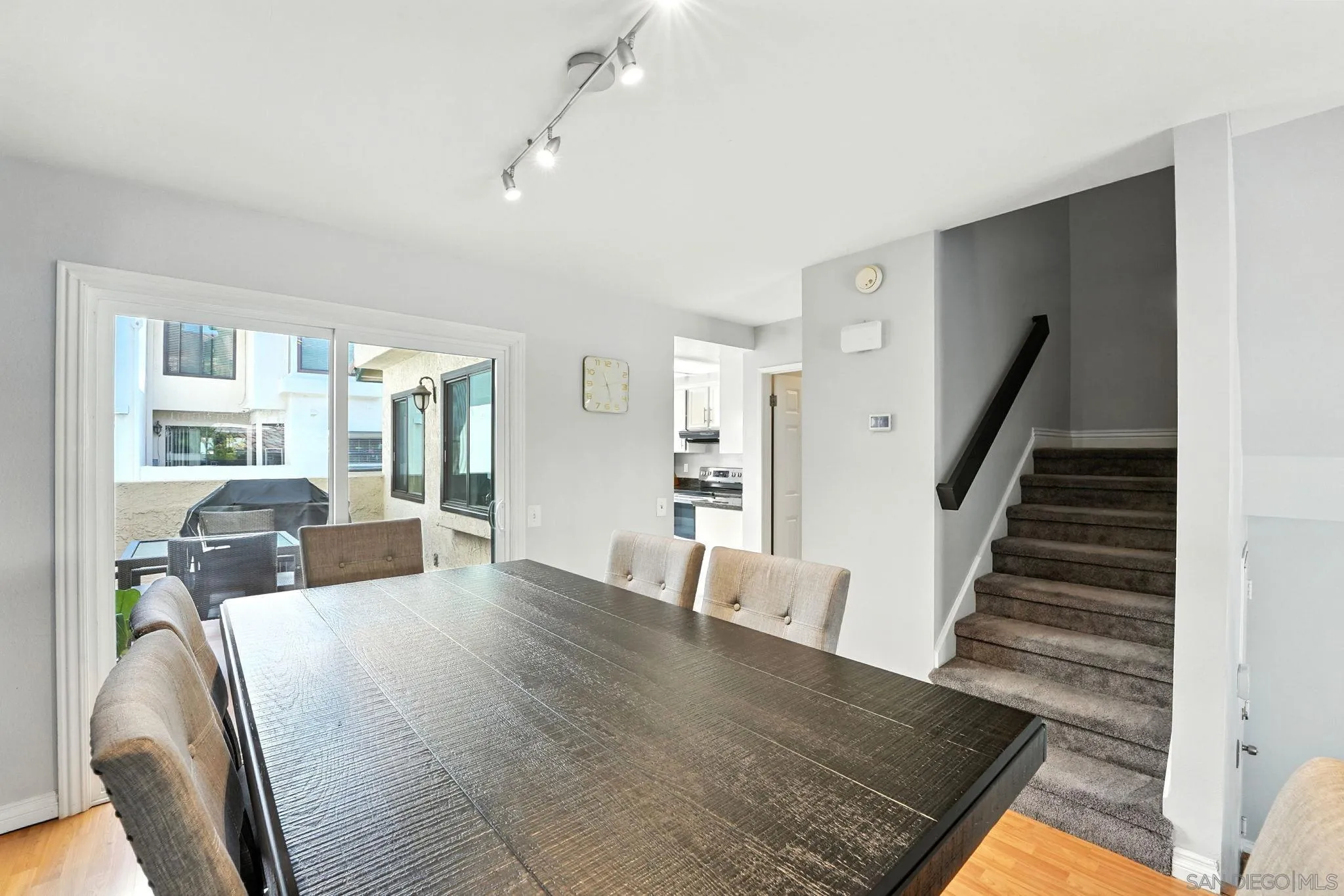 https://cdn.realtyfeed.com/cdn/127/250037456/3039b9f65e2f811a54bb47ada459c4c6.webp