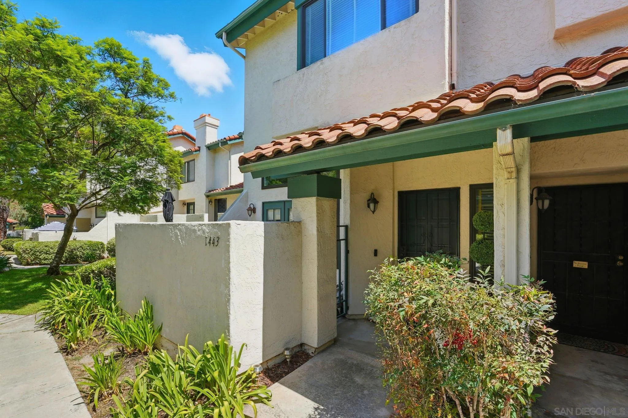 Photo #2: 250037456 Listing 