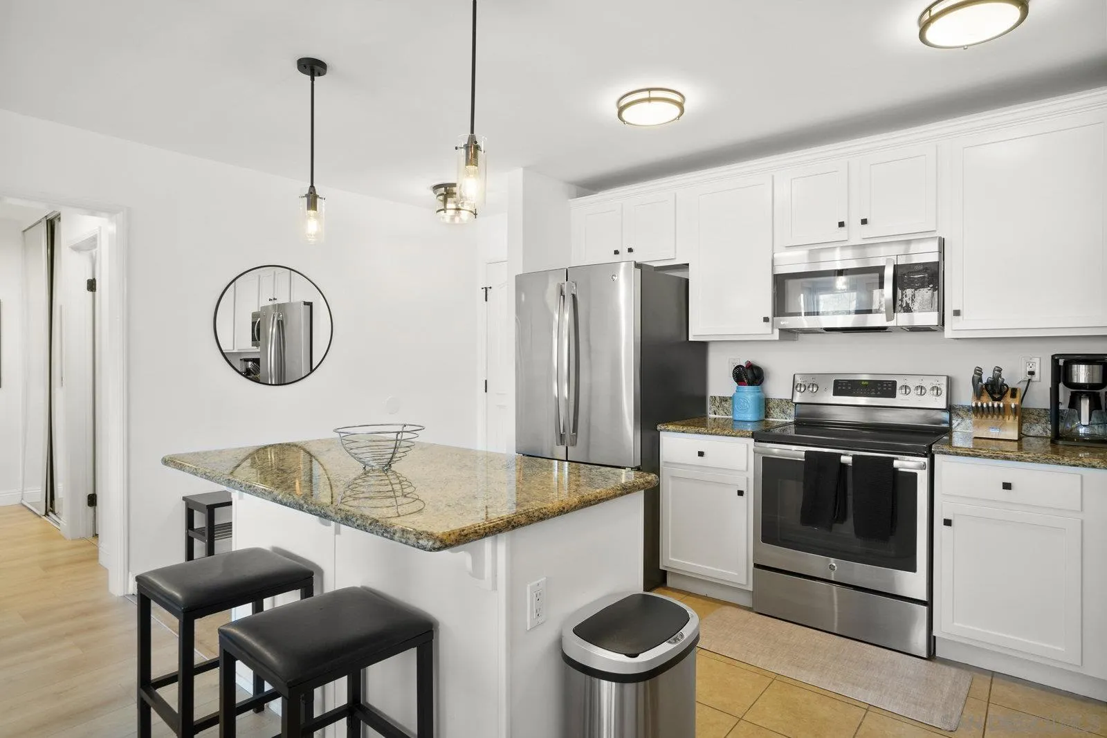 https://cdn.realtyfeed.com/cdn/127/250037460/a9a746152fba50f4f8da4201d585880c.webp