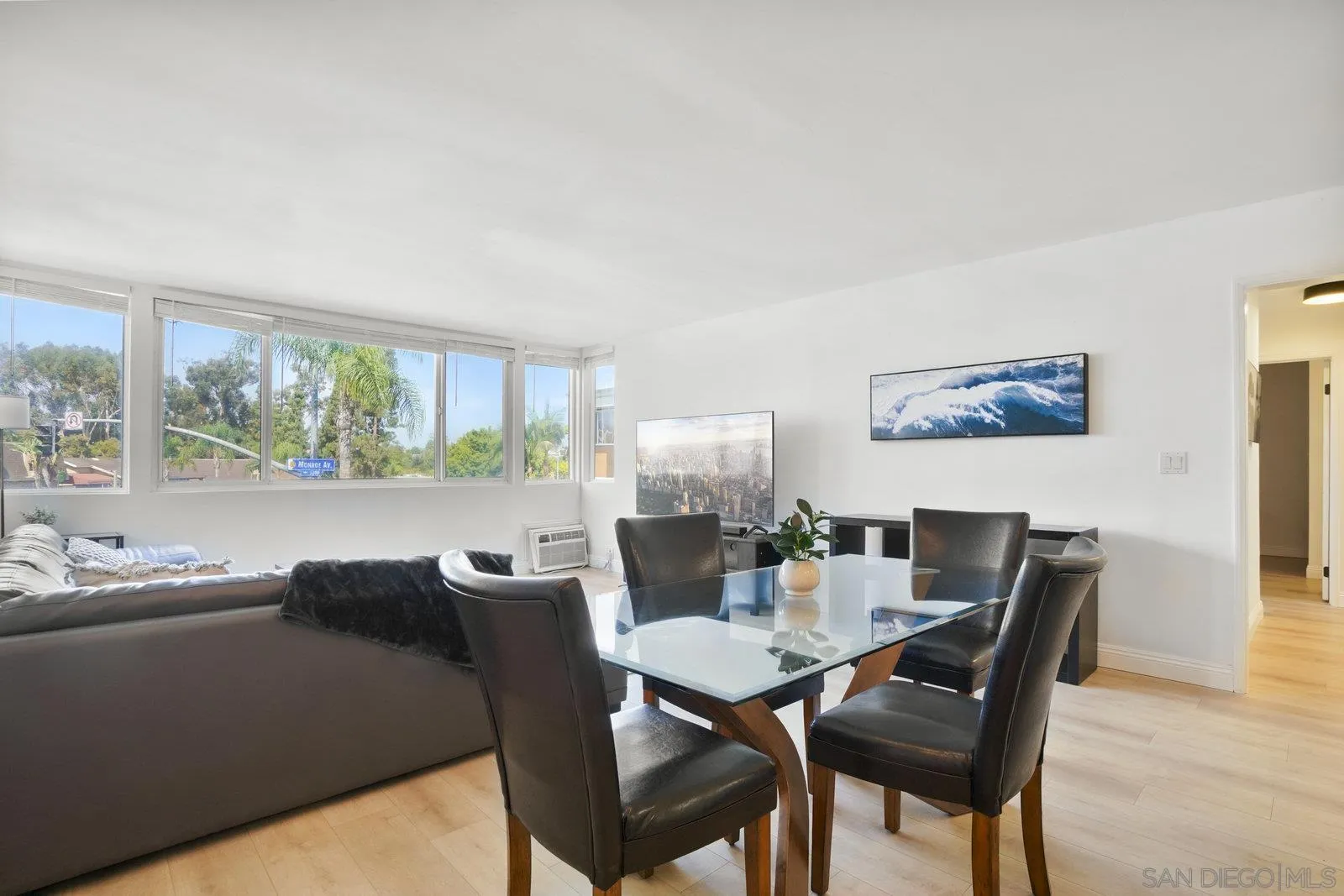 https://cdn.realtyfeed.com/cdn/127/250037460/f3abb9465458b5737a8c1858029d8647.webp