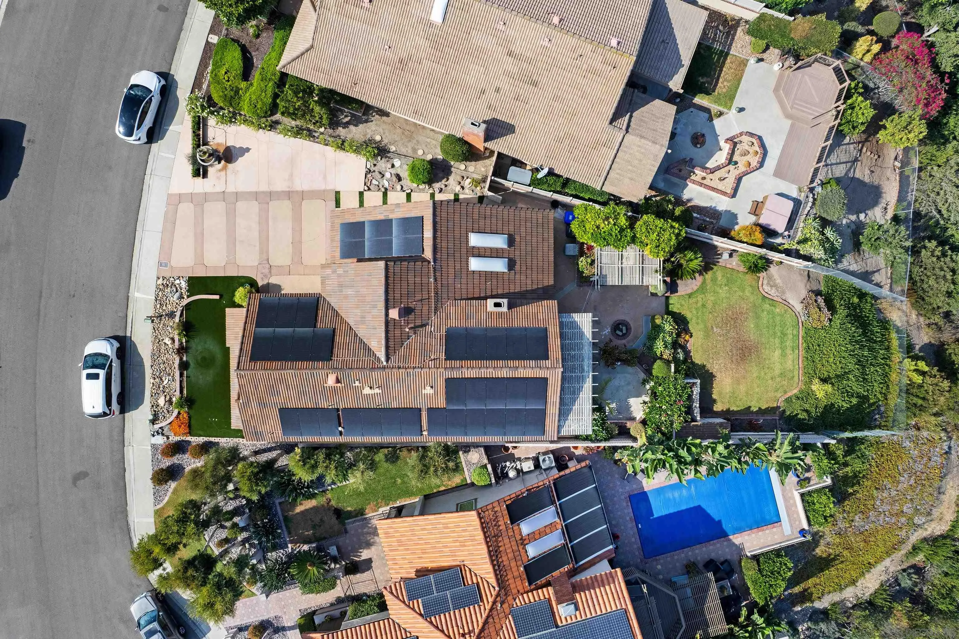 https://cdn.realtyfeed.com/cdn/127/250037461/3cbe135f8ecd01a370782f159edec303.webp