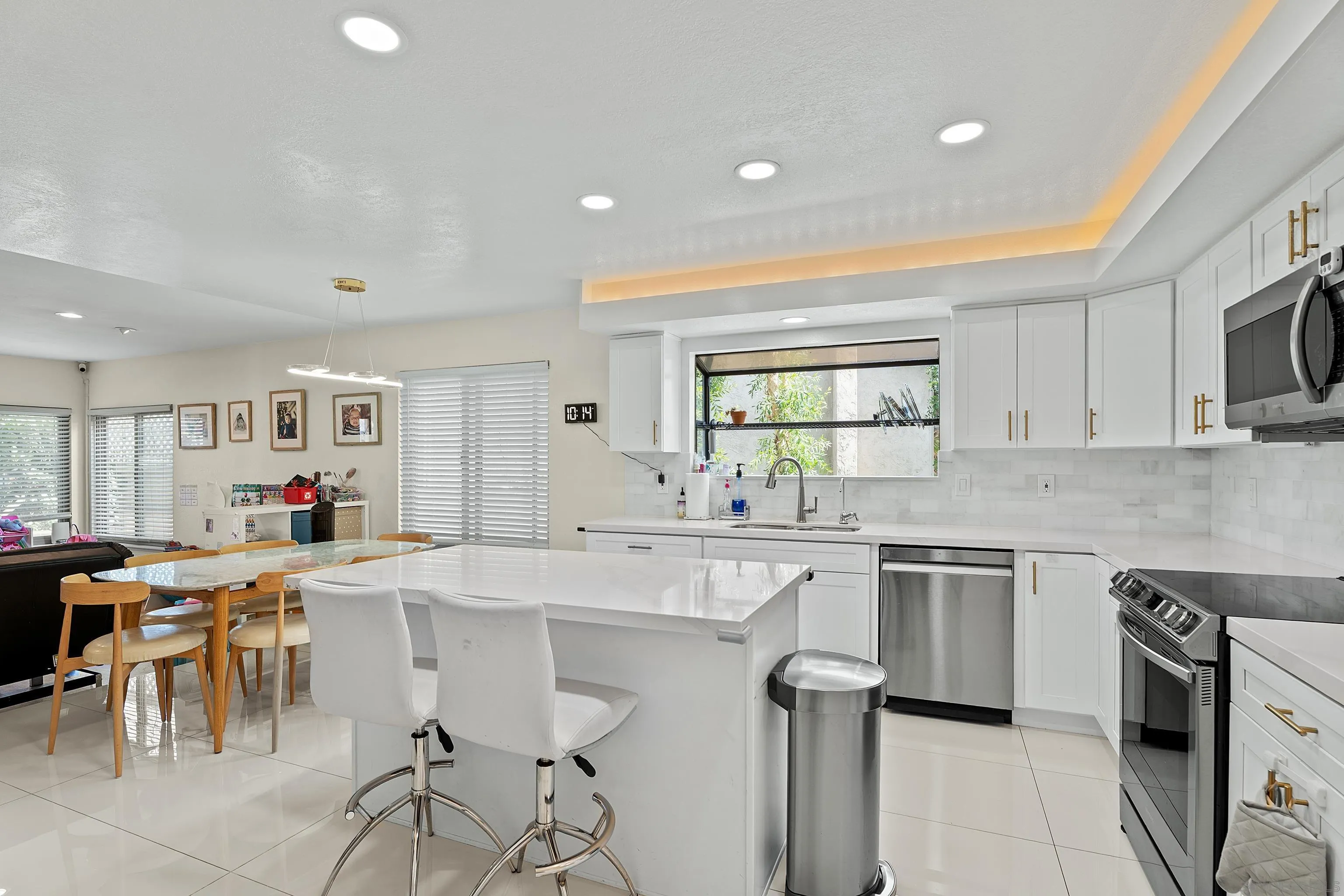 https://cdn.realtyfeed.com/cdn/127/250037461/576d077b8864542700d6b9bc76b262e6.webp