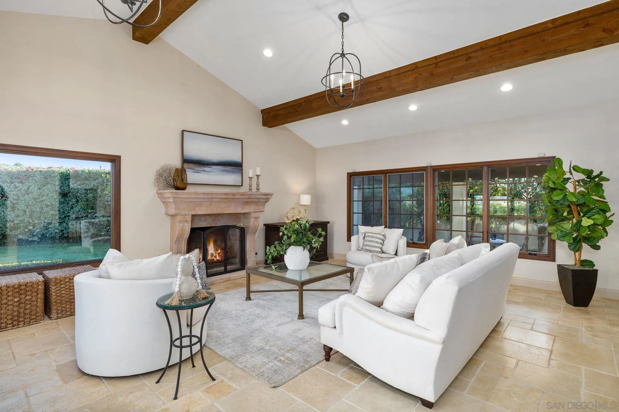 https://cdn.realtyfeed.com/cdn/127/250037470/58bceeca991b2cbdd00d3e0312627583.webp