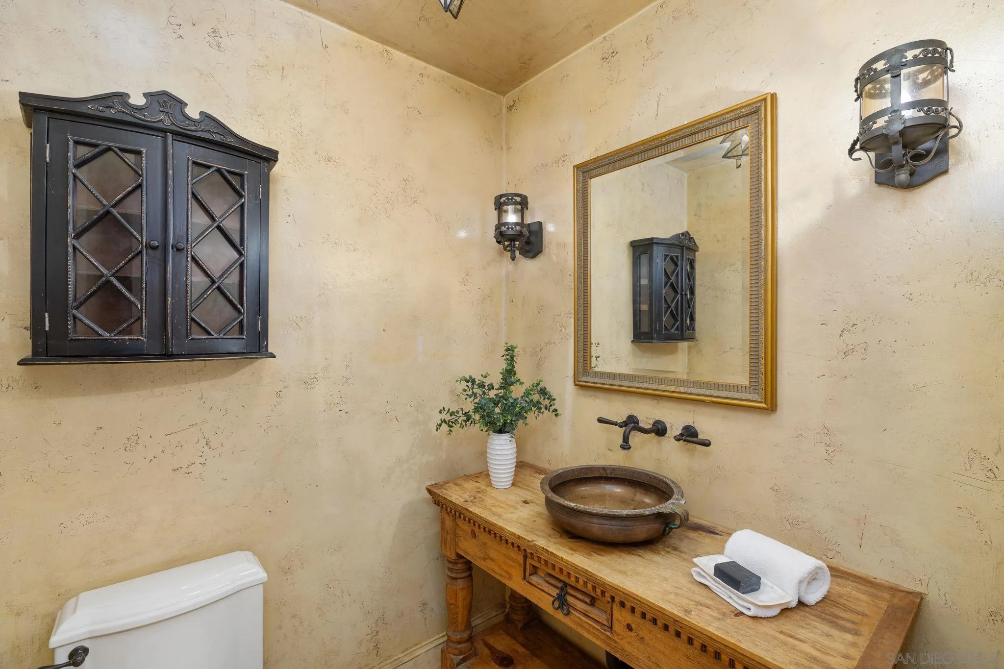 https://cdn.realtyfeed.com/cdn/127/250037470/6cdcdcfbd50aed16b0265d766973e554.webp