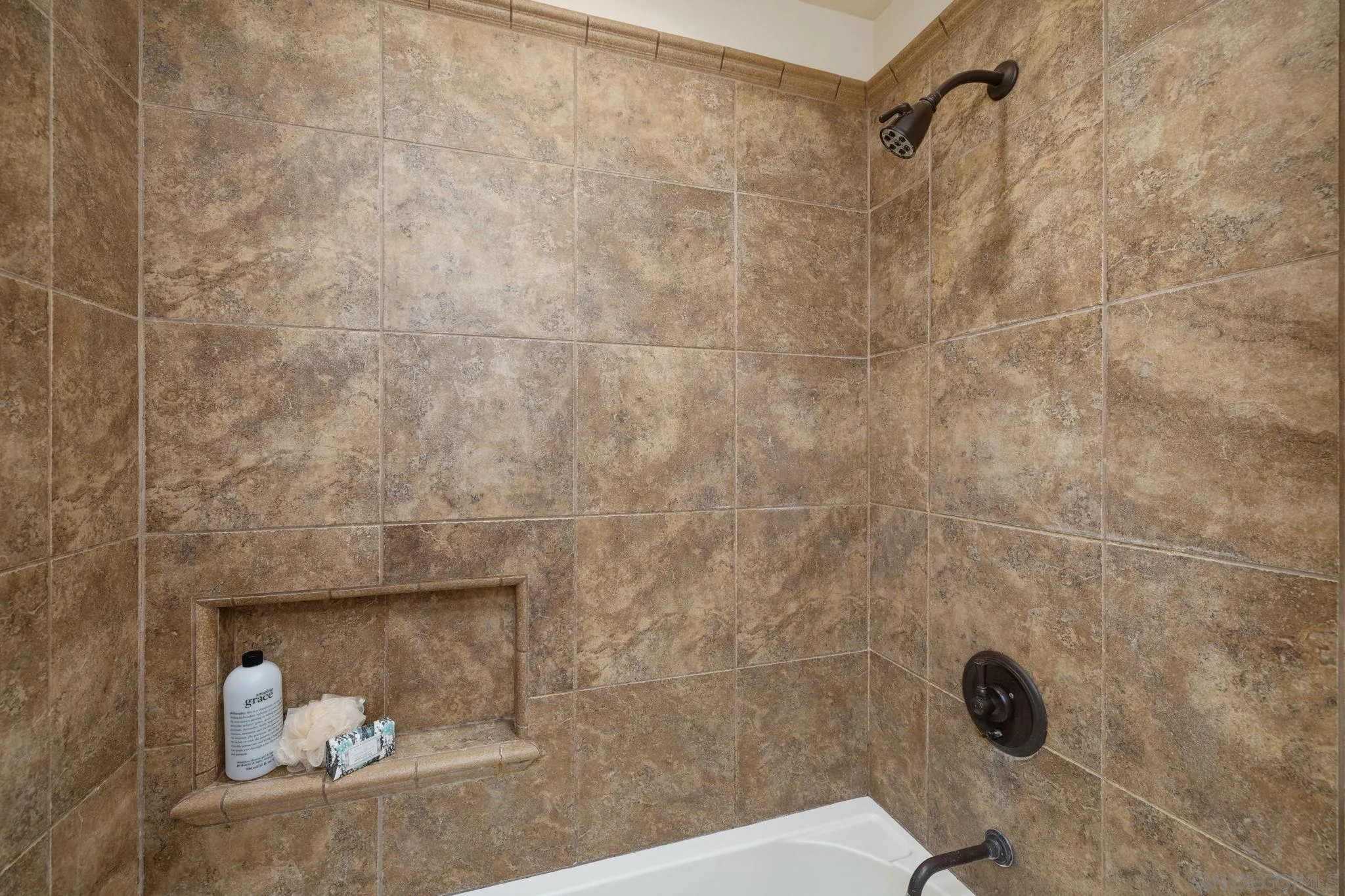 https://cdn.realtyfeed.com/cdn/127/250037470/b9289aa5925e06dae7017ecd583152f9.webp