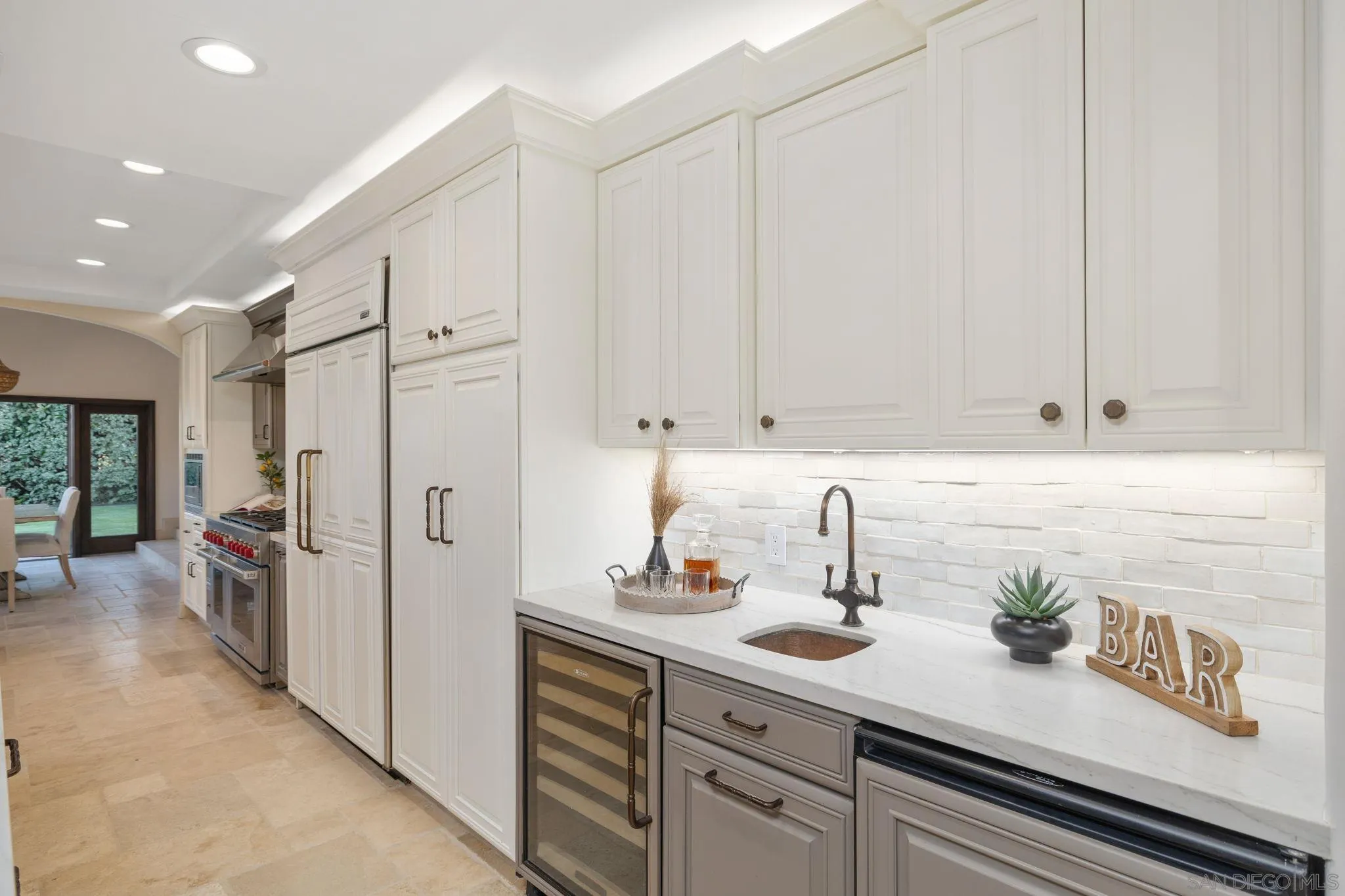 https://cdn.realtyfeed.com/cdn/127/250037470/eaa8cf49a7a49bebd5783ce5d5948a33.webp