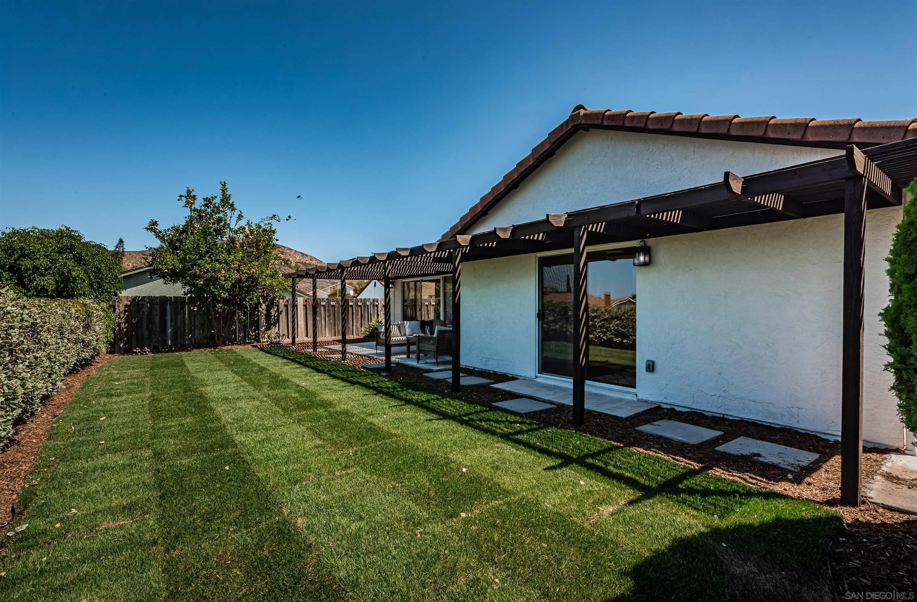 https://cdn.realtyfeed.com/cdn/127/250037471/e43f503d2cd18bf5c9ae4c8d34d67148.webp
