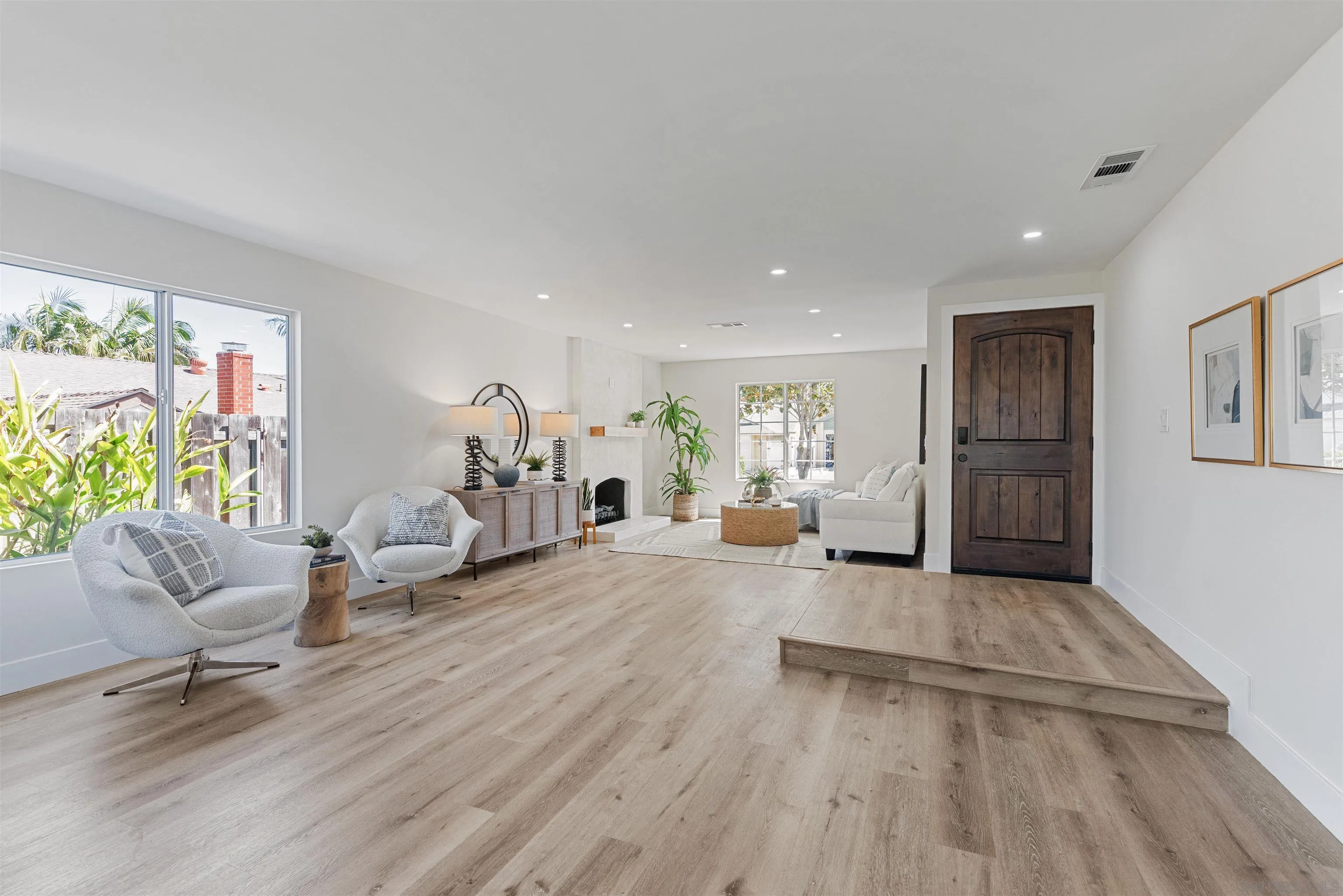 https://cdn.realtyfeed.com/cdn/127/250037471/fdc1bed3234c9e91f0707e1510d42103.webp