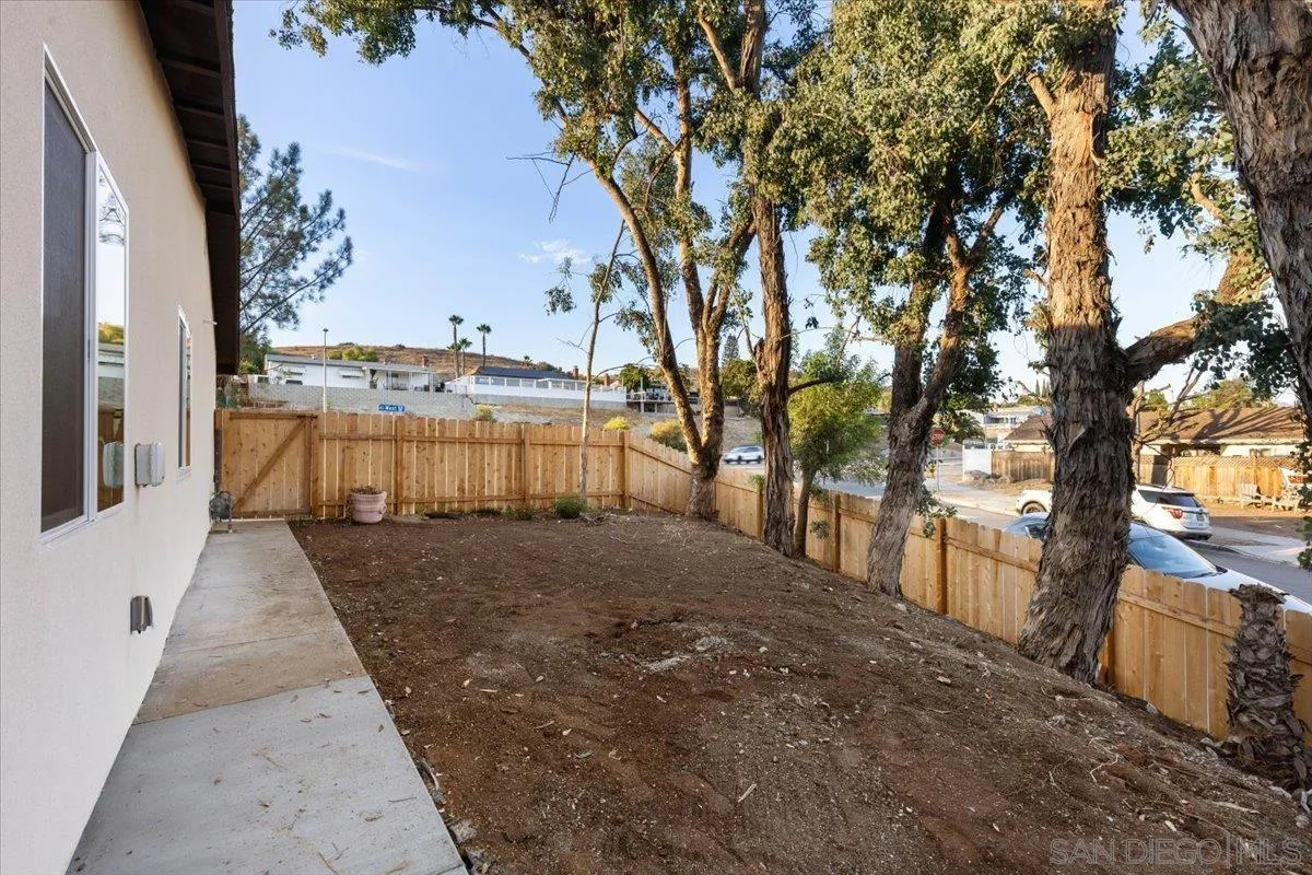 https://cdn.realtyfeed.com/cdn/127/250037475/c8bf9237f90c30a8db6b40e944fffe88.webp