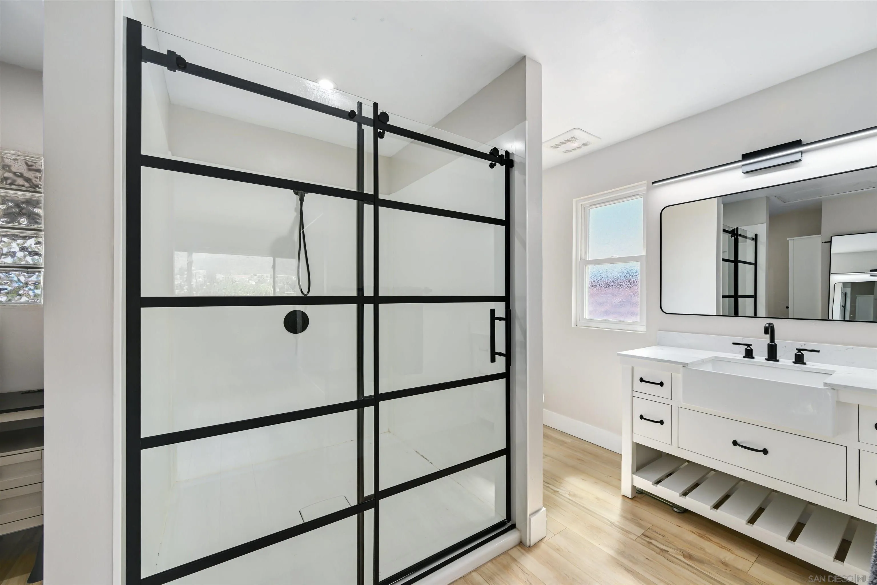 https://cdn.realtyfeed.com/cdn/127/250037477/892fe2e3229c006cbbc6dc0e24187321.webp
