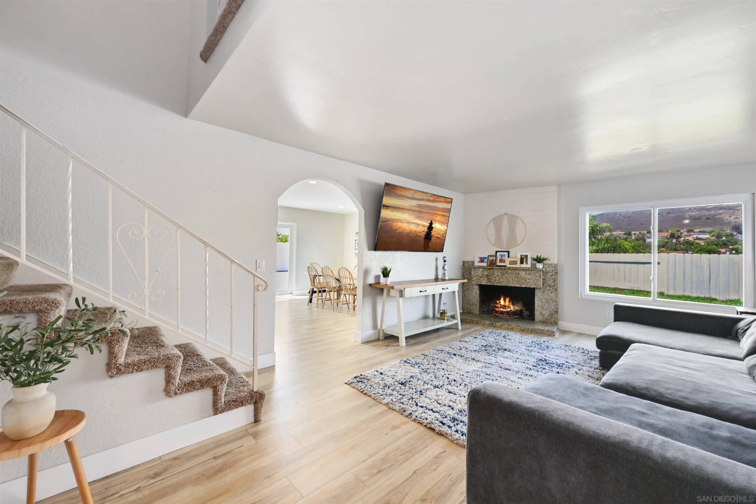 https://cdn.realtyfeed.com/cdn/127/250037477/d6a14838934fc2e7c8faf7dc8b935740.webp