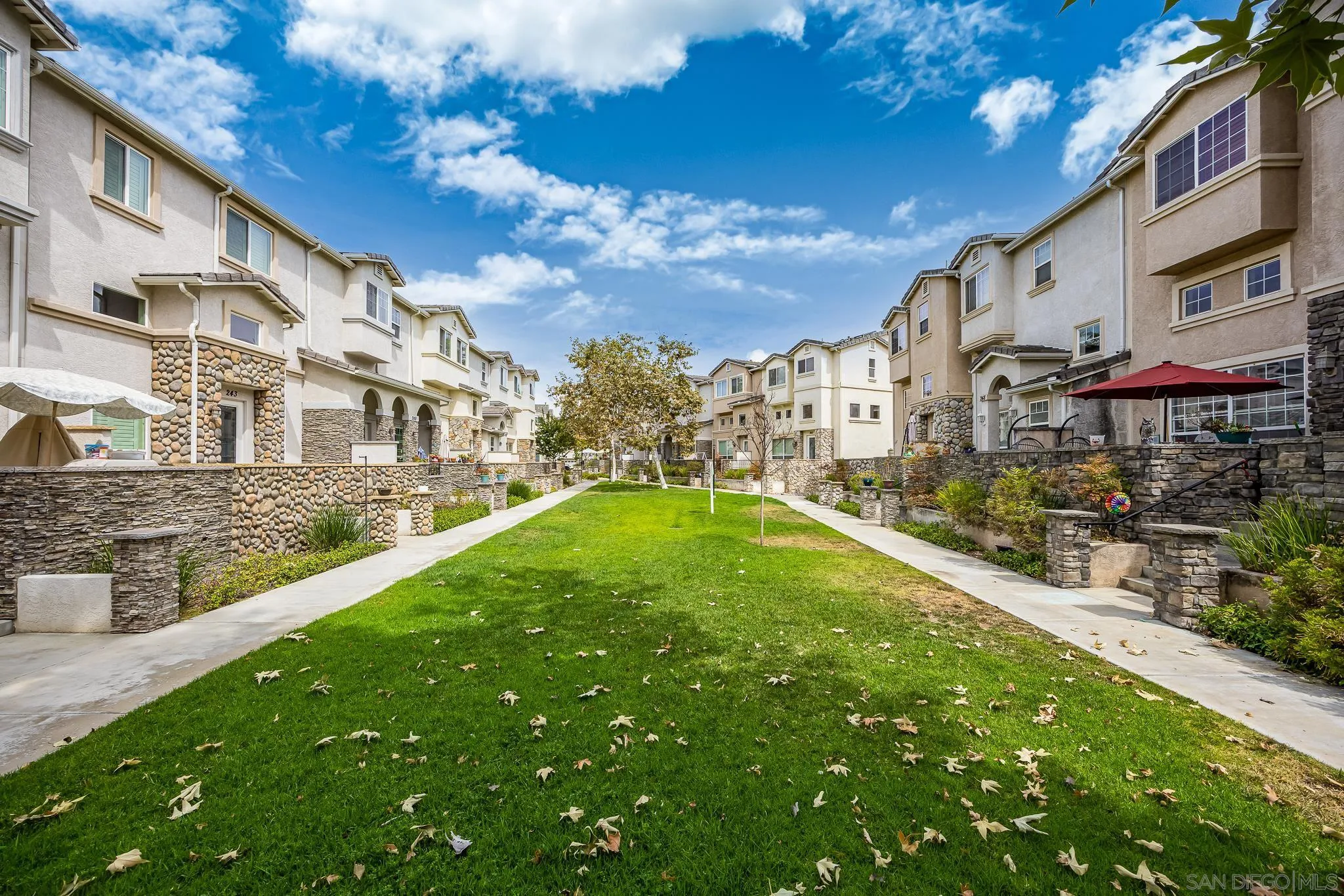 https://cdn.realtyfeed.com/cdn/127/250037480/2244c1bbb78f6653ed5b3b2ee6bbaac2.webp