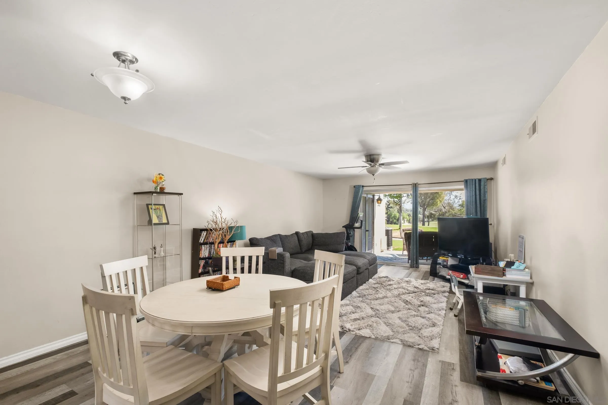 https://cdn.realtyfeed.com/cdn/127/250037483/79e4bf1e5c7fc4d04fa918f17a8ae7ca.webp
