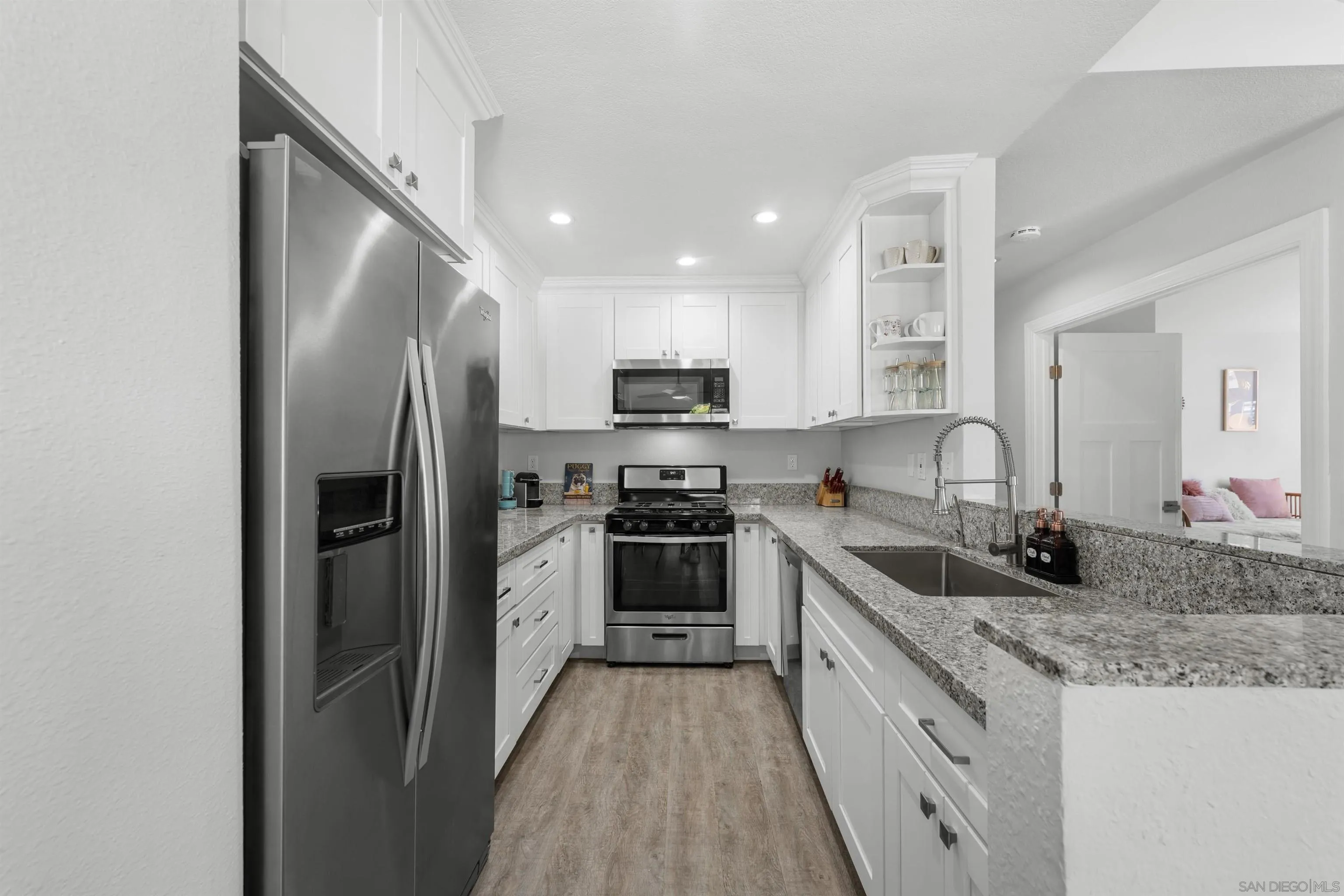 https://cdn.realtyfeed.com/cdn/127/250037490/17e82667d2a23f0de5ce7b2f774561a8.webp