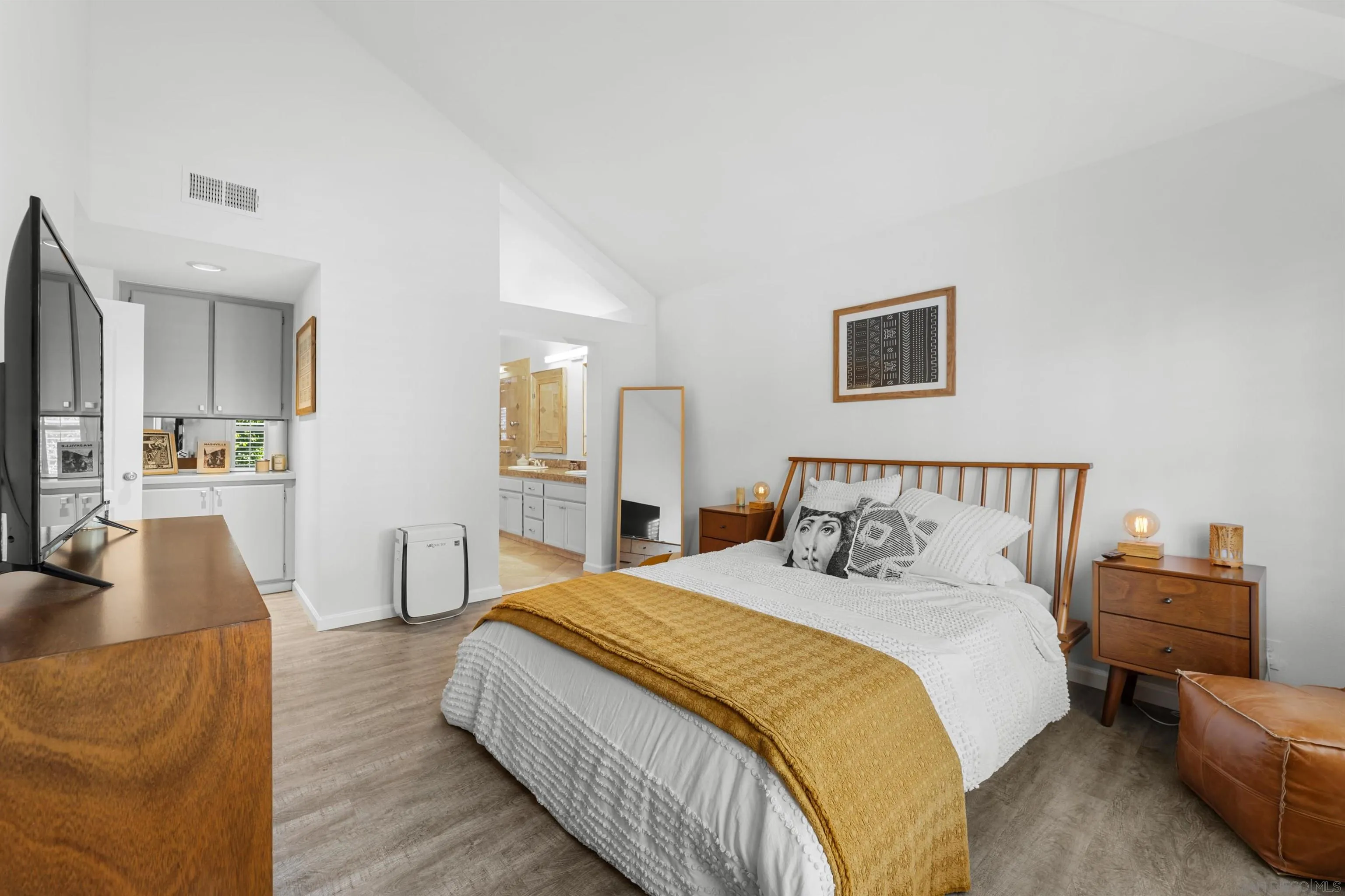 https://cdn.realtyfeed.com/cdn/127/250037490/a8014fceba6833c20ca59c90661734fe.webp