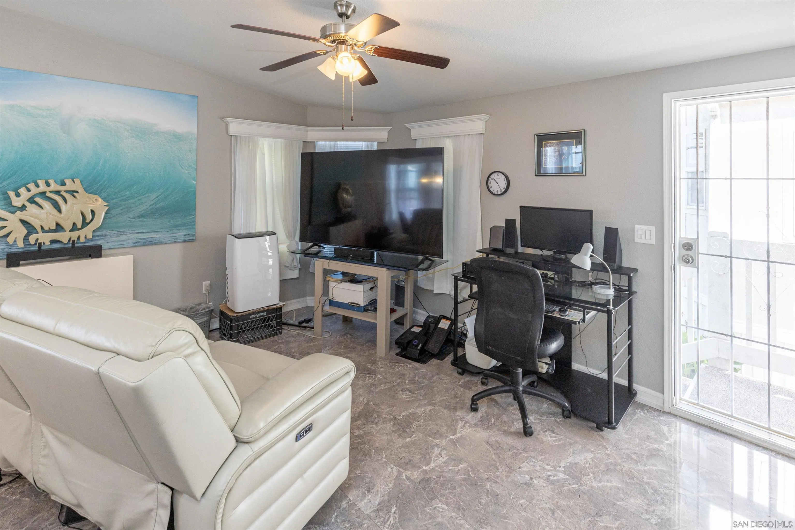https://cdn.realtyfeed.com/cdn/127/250037491/33fc91144b7d6af1650675035f3d3e67.webp