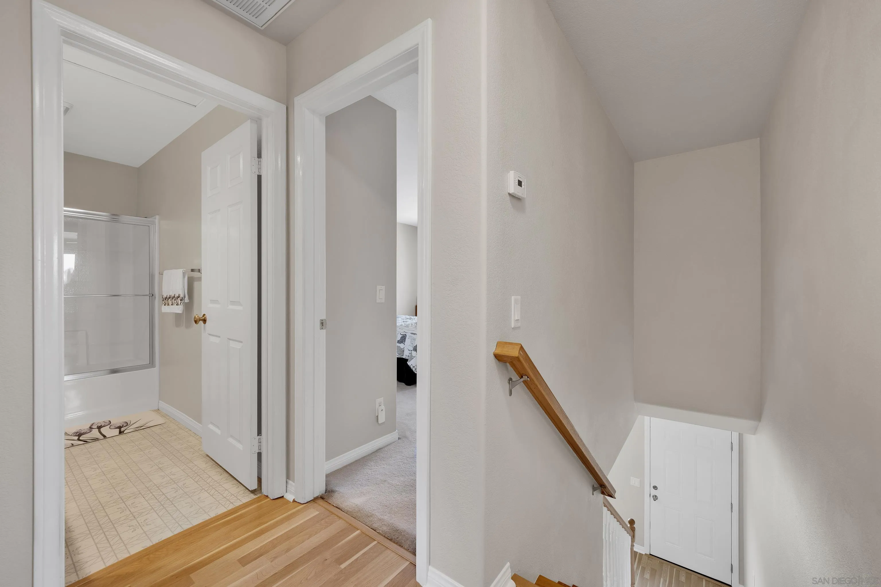 https://cdn.realtyfeed.com/cdn/127/250037492/21573a129562445aa3eb38084eeb8ac3.webp
