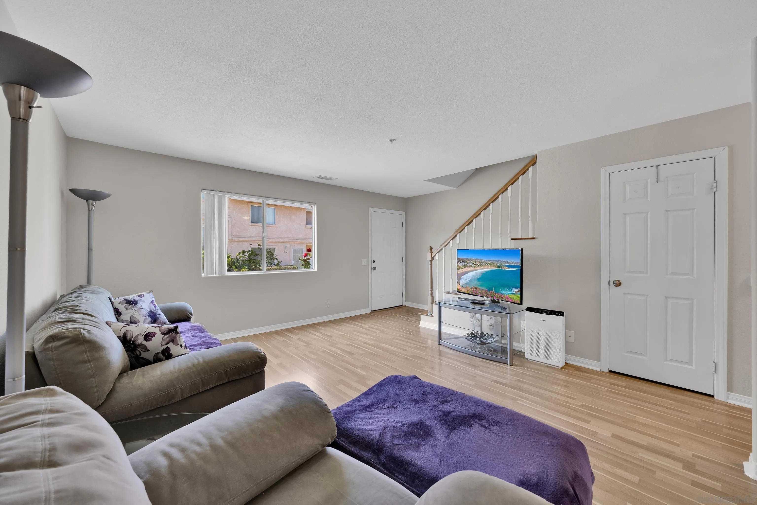 https://cdn.realtyfeed.com/cdn/127/250037492/94b87e967c36f0218df16fefe5b01fb4.webp