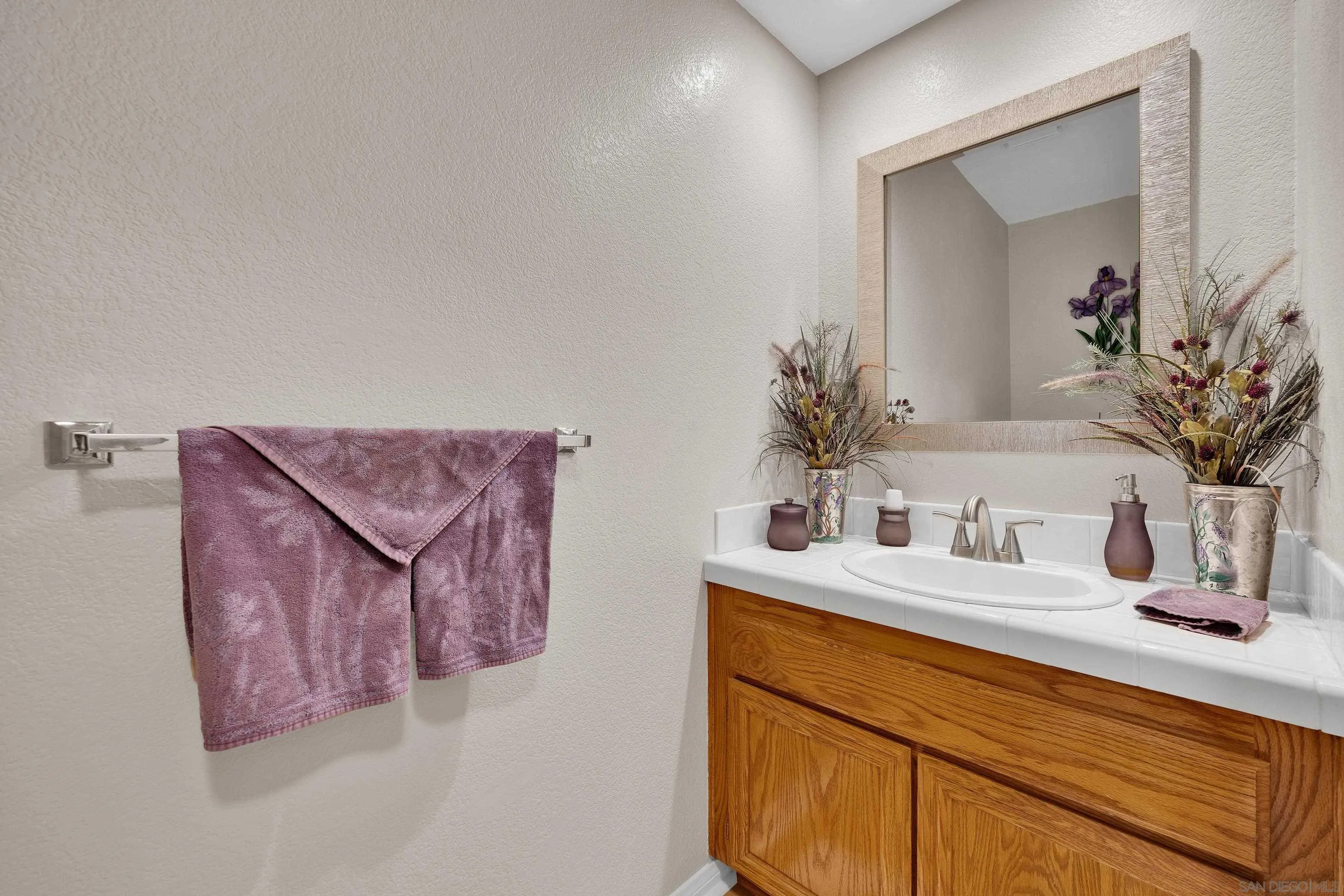 https://cdn.realtyfeed.com/cdn/127/250037492/ce597b759f48fd2d8b0f2eb215e19279.webp