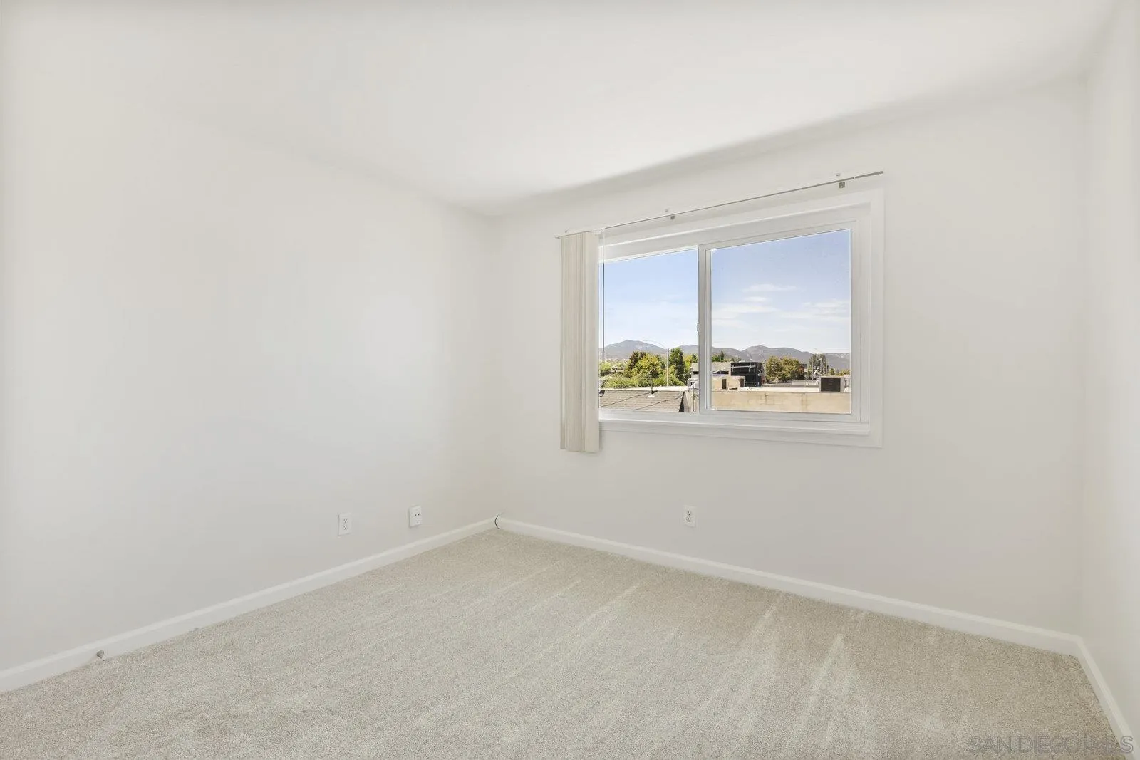 https://cdn.realtyfeed.com/cdn/127/250037493/3f788186791b90506bc07bb7ad7f1292.webp