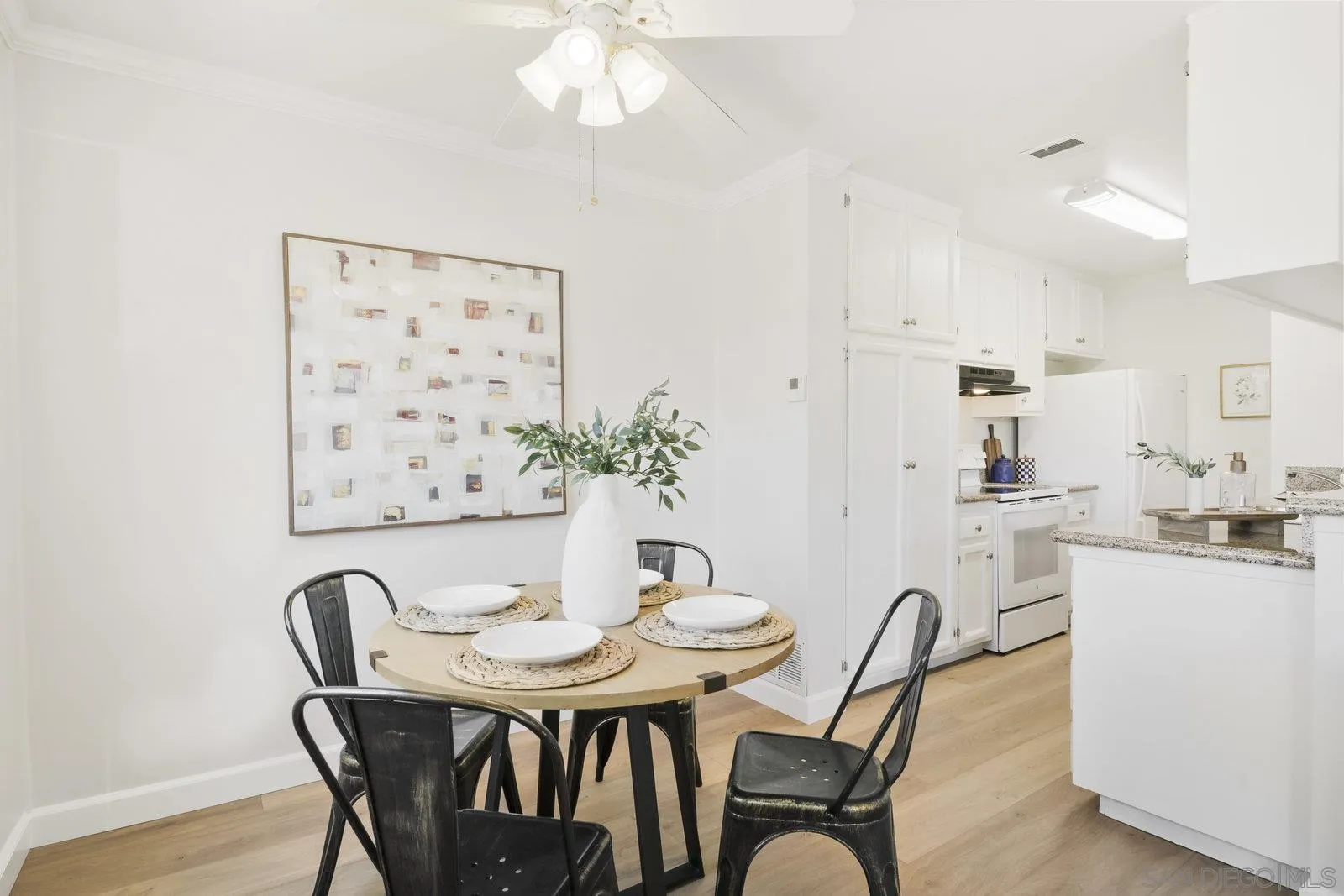 https://cdn.realtyfeed.com/cdn/127/250037493/9f0f3ba0e63fe241135248b4c8c819ce.webp