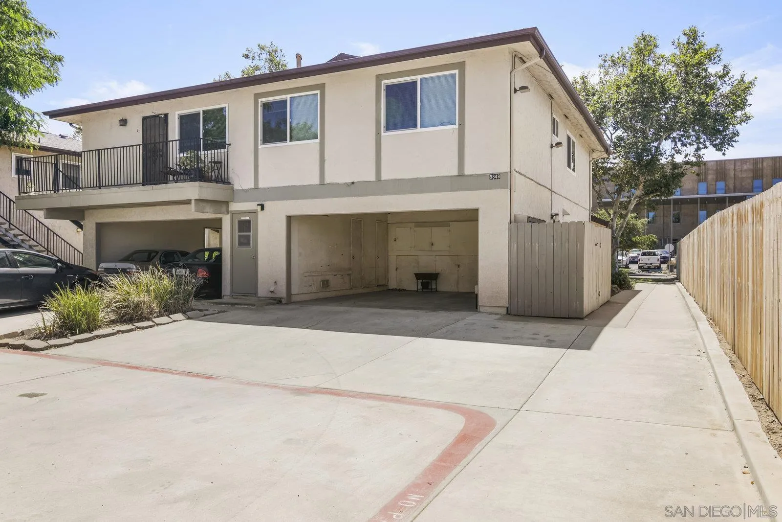 https://cdn.realtyfeed.com/cdn/127/250037493/a927a5f2273de7b9663b43a0b12744e0.webp