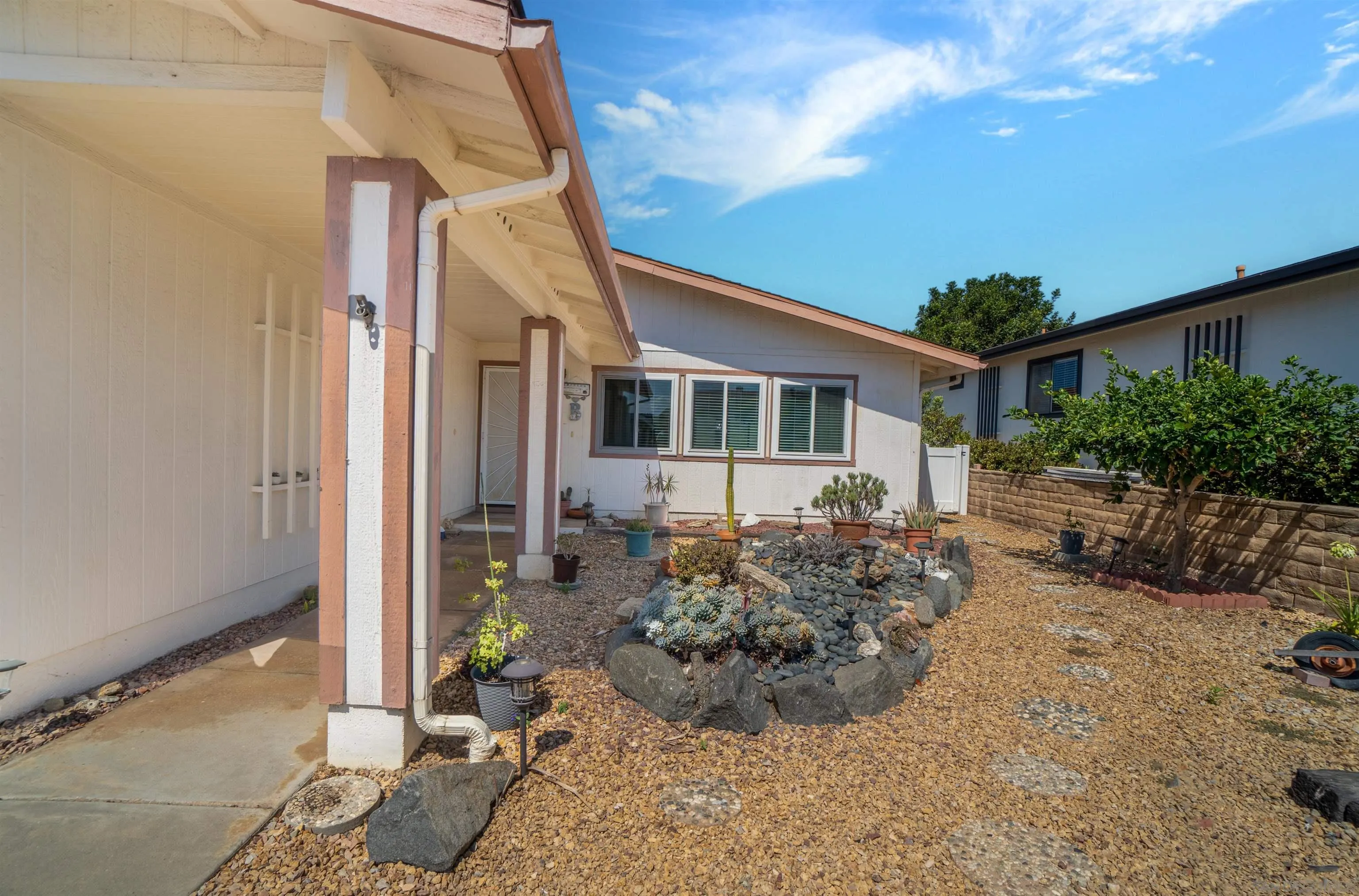 https://cdn.realtyfeed.com/cdn/127/250037495/5645cb99c6153ad84c9349ad60b83eb2.webp