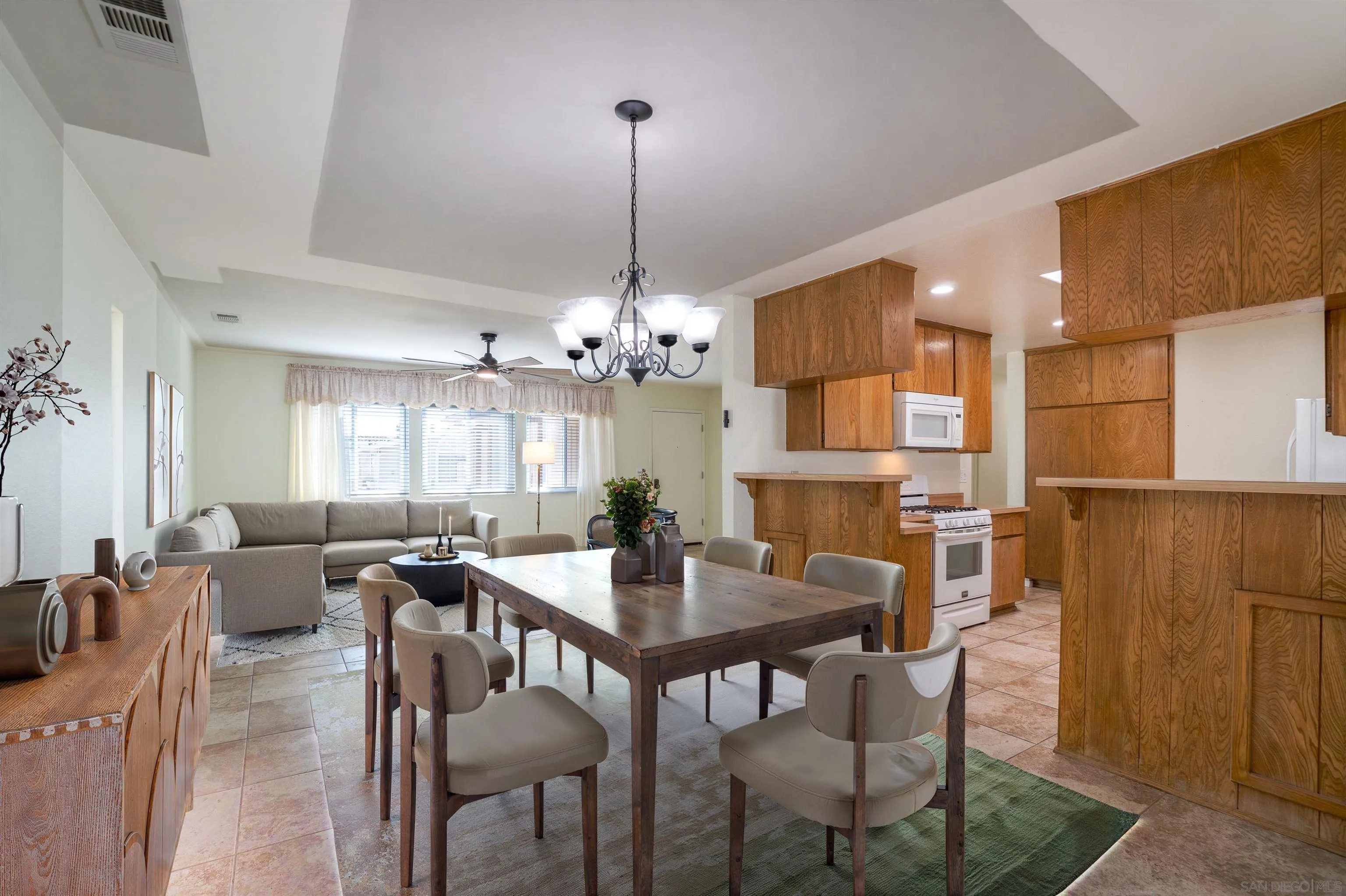 https://cdn.realtyfeed.com/cdn/127/250037495/c85468633a7ea5b49e4b8377ef7cf428.webp