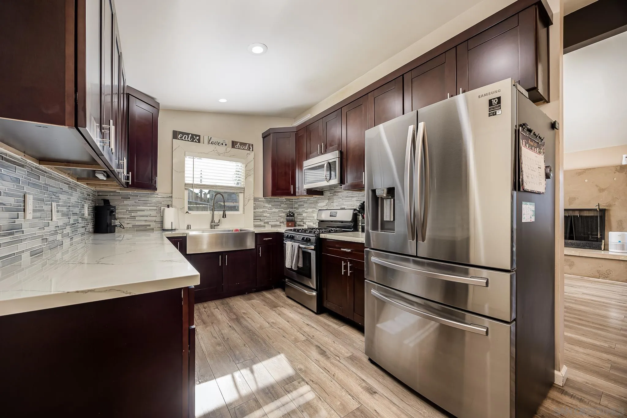 https://cdn.realtyfeed.com/cdn/127/250037497/30b84adbe478fa5063c484f4f7fce522.webp