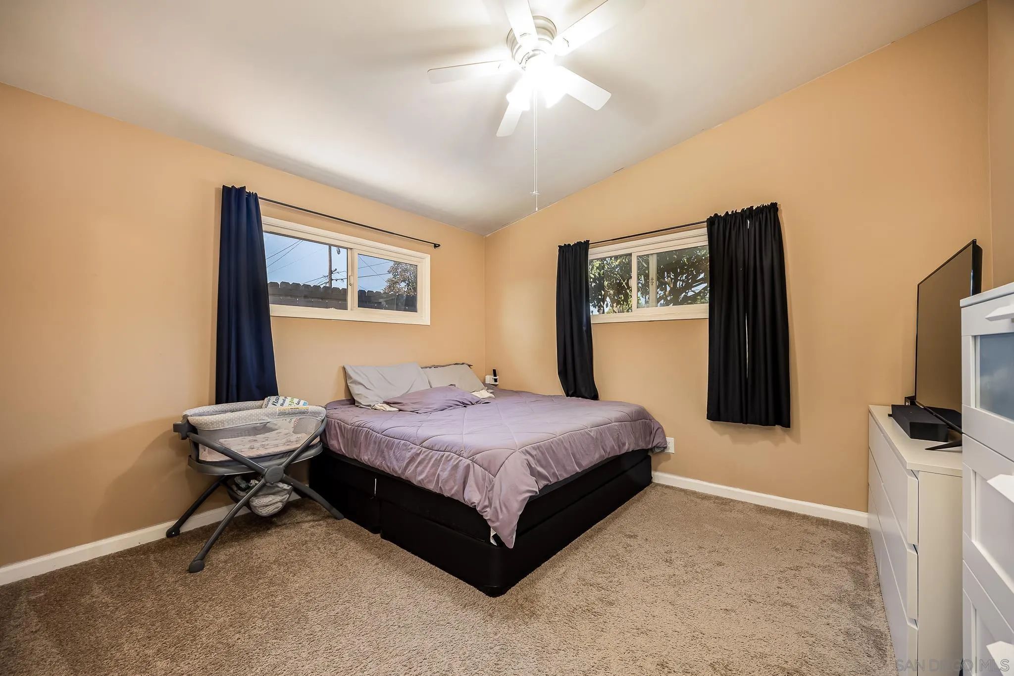 https://cdn.realtyfeed.com/cdn/127/250037497/4f6ac1f23d48efce90d76b94aaa40e96.webp