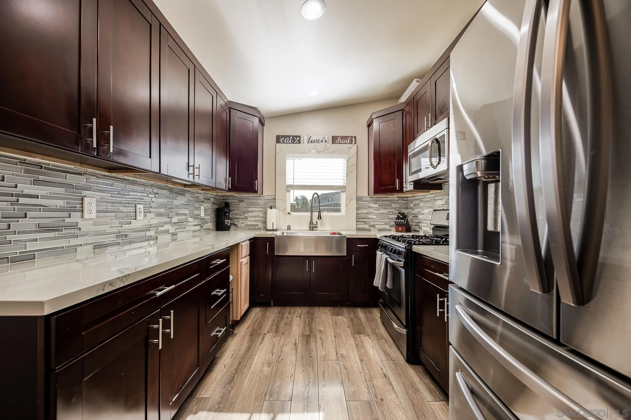 https://cdn.realtyfeed.com/cdn/127/250037497/7e80e7bd52899c0f84551492ffff1567.webp