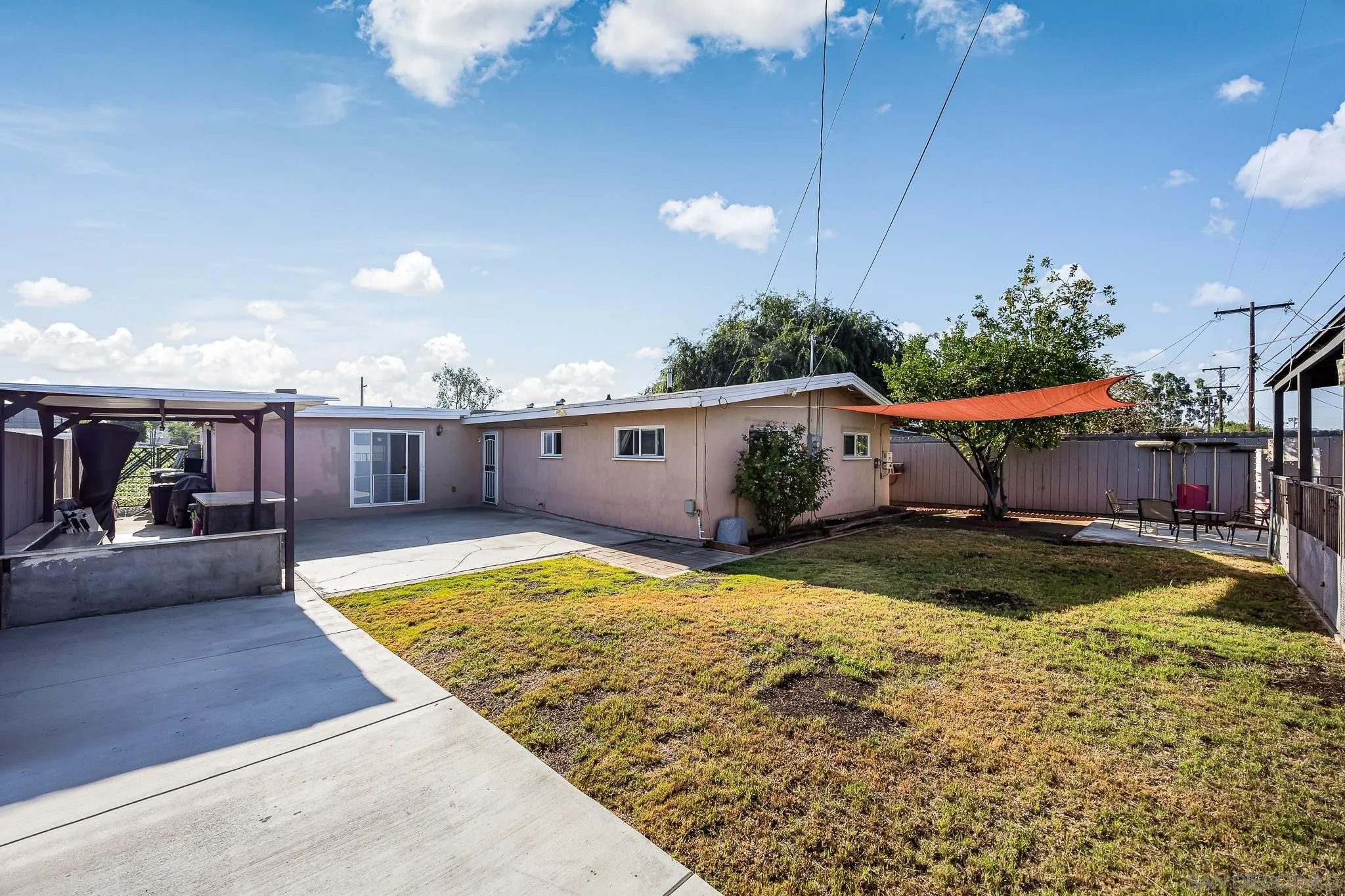https://cdn.realtyfeed.com/cdn/127/250037497/d2a59971b3553e7b7e8ab478cbc17f54.webp