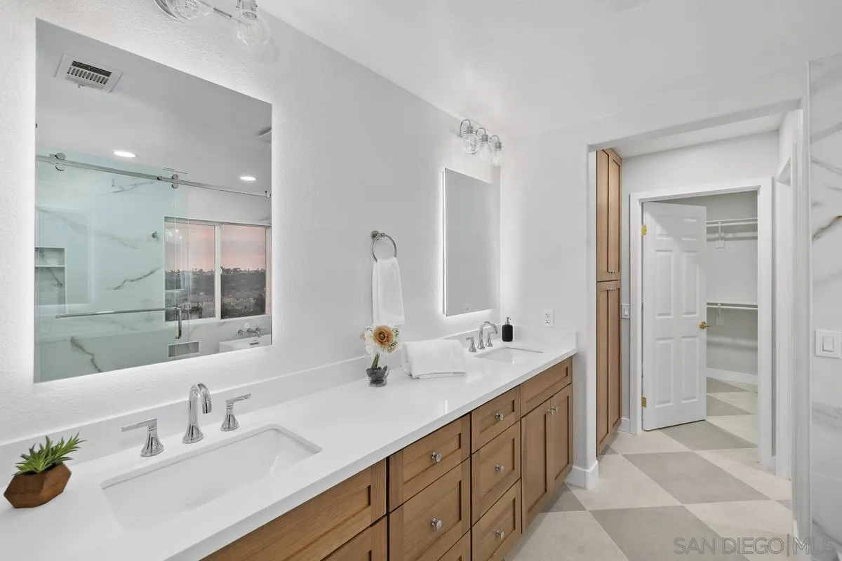 https://cdn.realtyfeed.com/cdn/127/250037498/20aa54c16c4e851aad5245e2a0b8cdad.webp