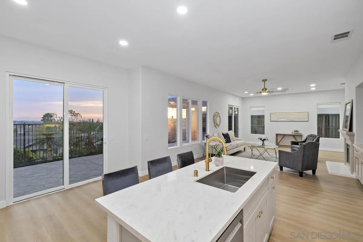 https://cdn.realtyfeed.com/cdn/127/250037498/d9c37c99e485f1976c481f192c44da05.webp