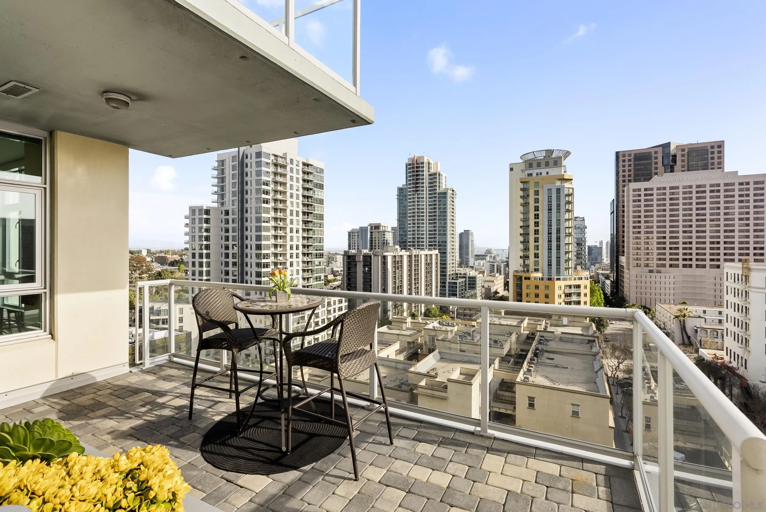 https://cdn.realtyfeed.com/cdn/127/250037500/3ba35176e18d43d007042b91d5ac5647.webp