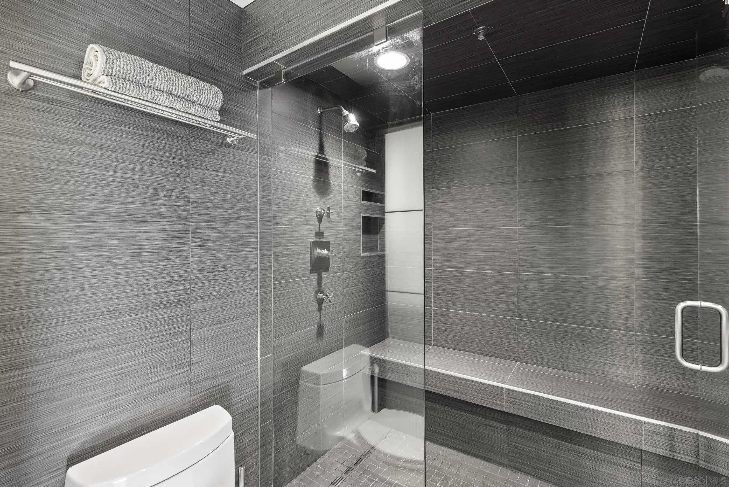 https://cdn.realtyfeed.com/cdn/127/250037500/6a59841563c2048258e3c292efd98781.webp
