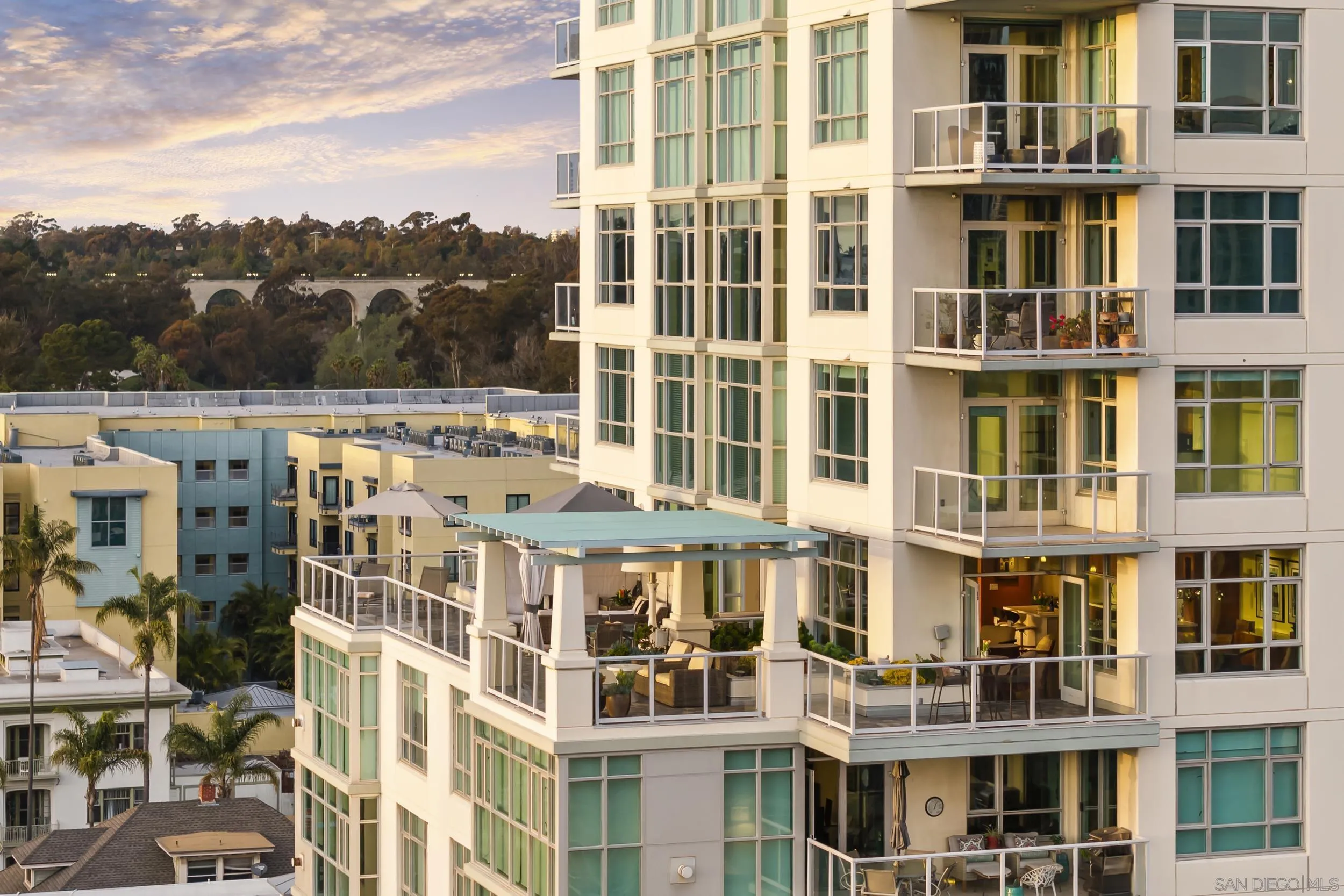 https://cdn.realtyfeed.com/cdn/127/250037500/ebab4b017160288d298c6ca39a5b9203.webp