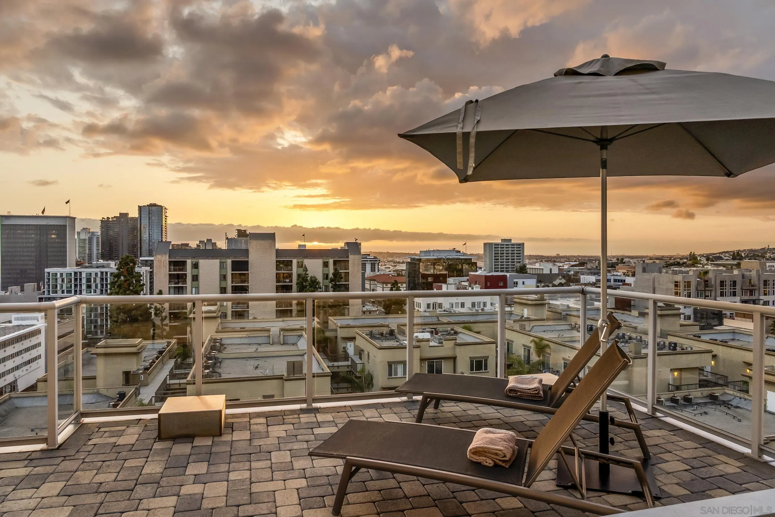 https://cdn.realtyfeed.com/cdn/127/250037500/eeceba29b52a72c8b31b11a148334ee0.webp