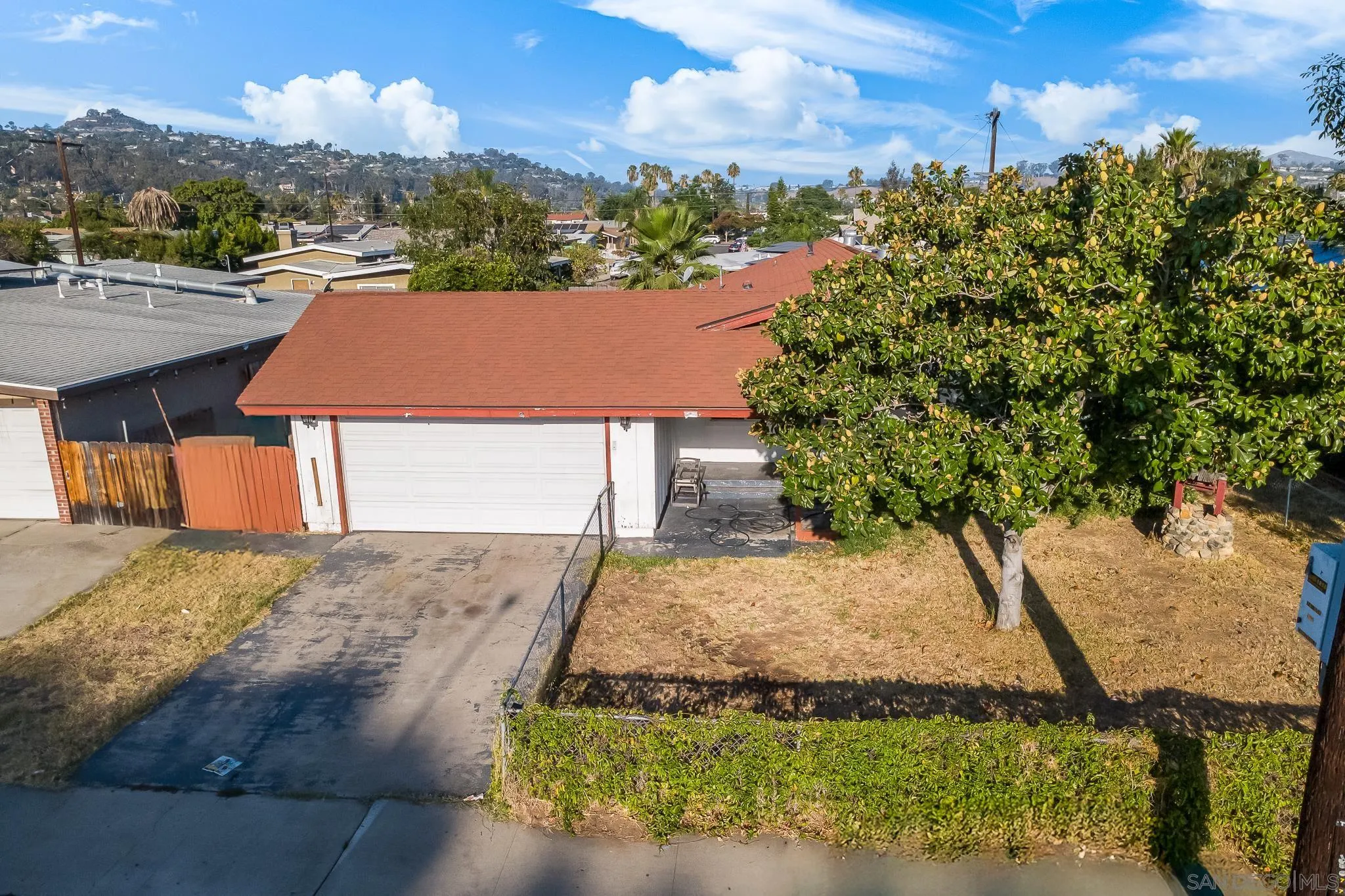 https://cdn.realtyfeed.com/cdn/127/250037504/36e2411213ca82fbc9a03aef42080b35.webp
