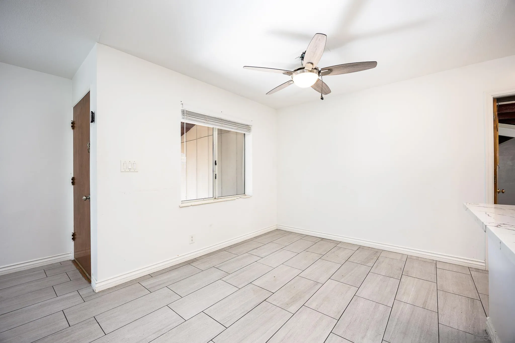 https://cdn.realtyfeed.com/cdn/127/250037504/4d48a1471ea1c4859be41b5d50beba32.webp
