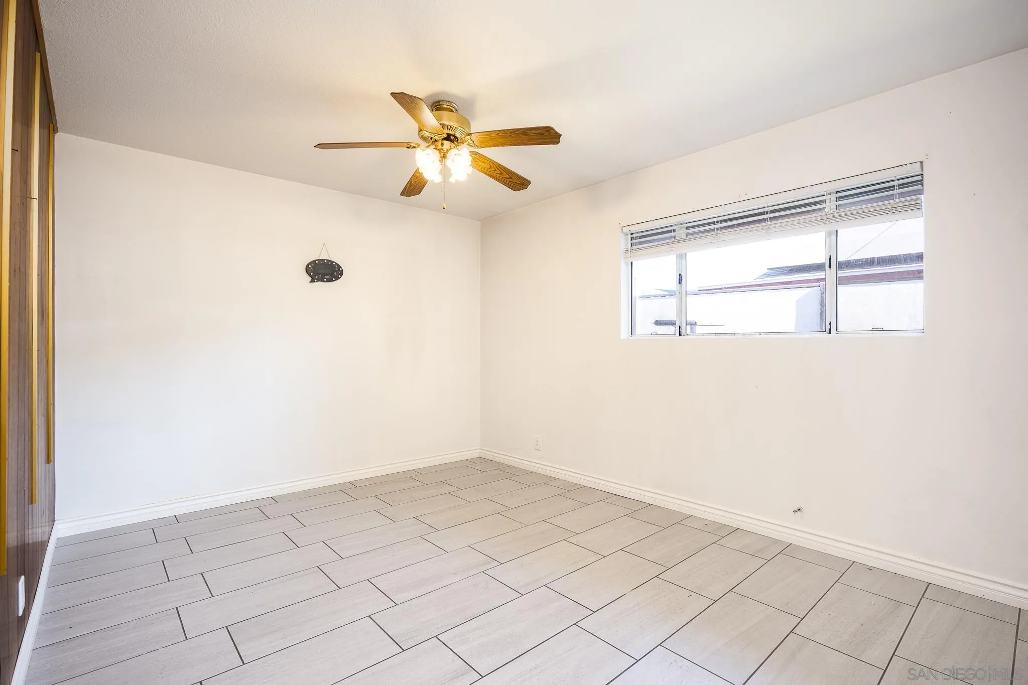 https://cdn.realtyfeed.com/cdn/127/250037504/63aa9cf08972dca95e1f2317125fedfa.webp