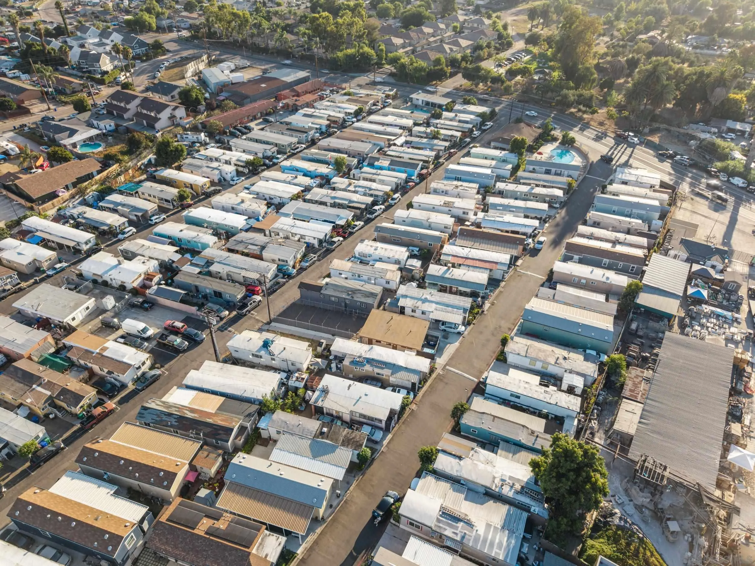 https://cdn.realtyfeed.com/cdn/127/250037506/d6cde64c335683b3ee46bbd4c7c37514.webp