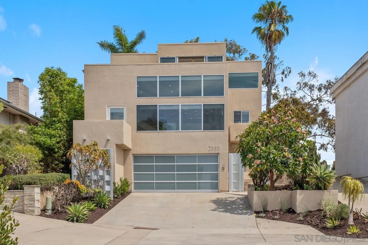https://cdn.realtyfeed.com/cdn/127/250037507/0c7d08639a762d0ac669befb702fc131.webp