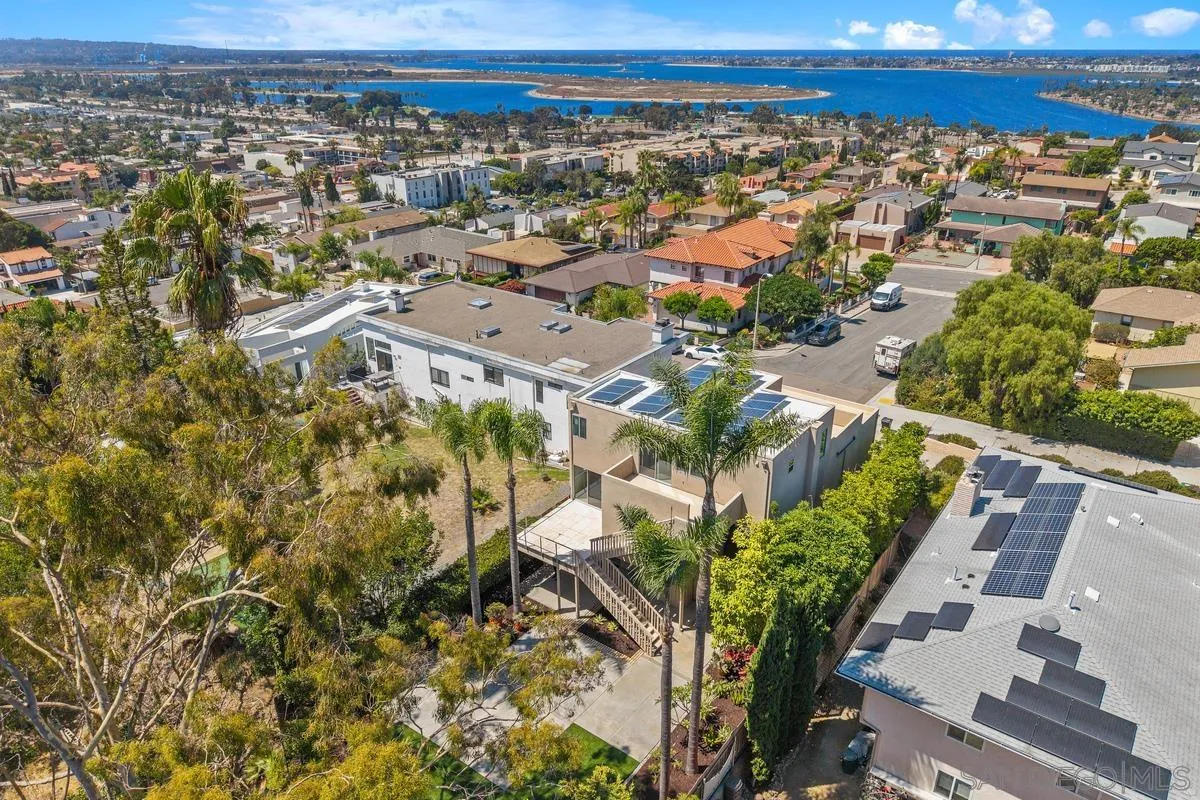 https://cdn.realtyfeed.com/cdn/127/250037507/6364d342c5741254a1c93eaa5f653442.webp