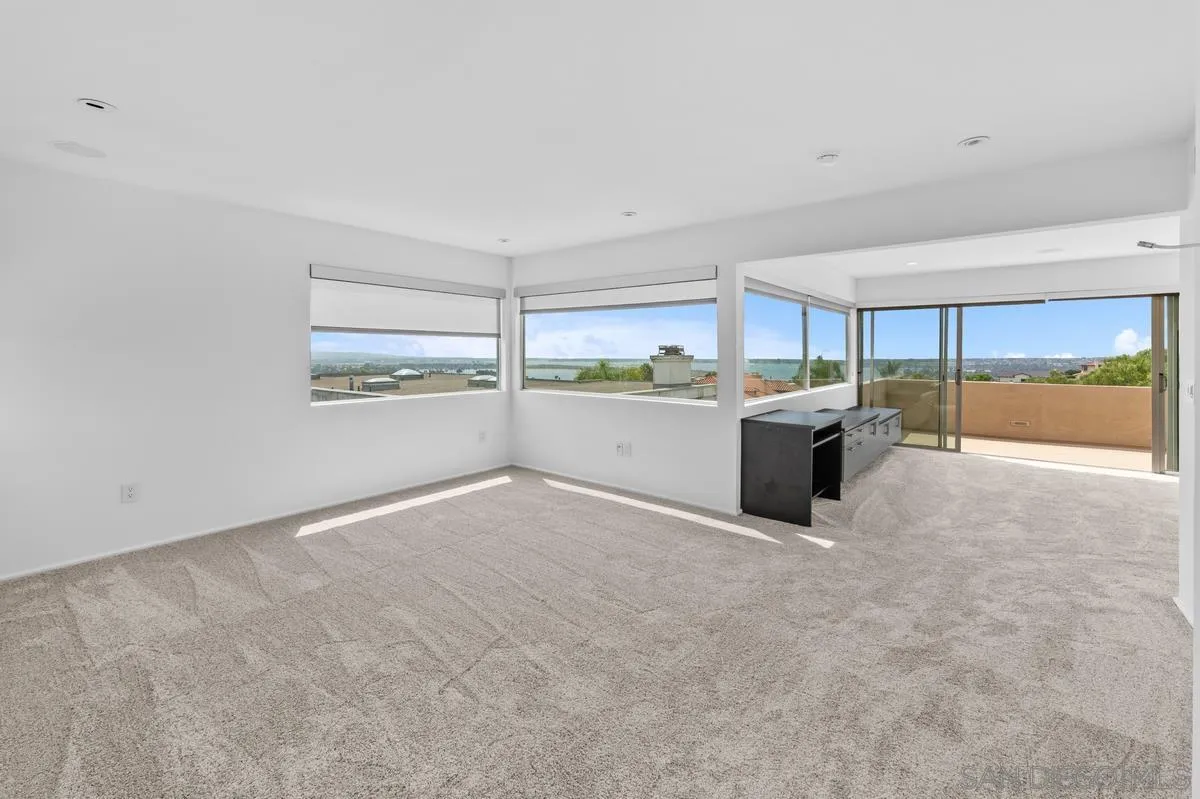 https://cdn.realtyfeed.com/cdn/127/250037507/76428215a1c06510cf684e887b3e6c93.webp