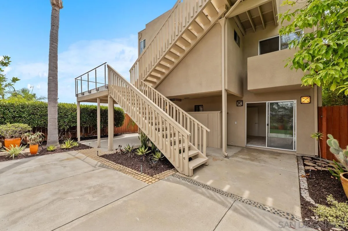 https://cdn.realtyfeed.com/cdn/127/250037507/8f62f1aced92872443b6c703296c5b7a.webp