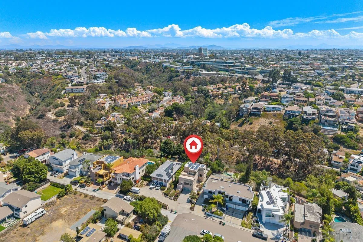 https://cdn.realtyfeed.com/cdn/127/250037507/9eff496113255eb98e5e7220c5dbffc7.webp