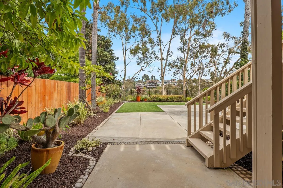 https://cdn.realtyfeed.com/cdn/127/250037507/d8c8de3c41f83421b23f90446d5c4020.webp