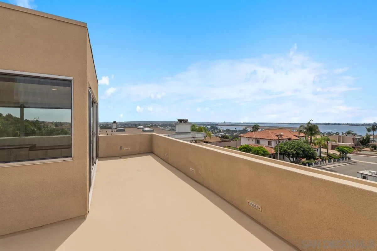 https://cdn.realtyfeed.com/cdn/127/250037507/eb7c0baf0385c1bedabc5c318d4c93fb.webp