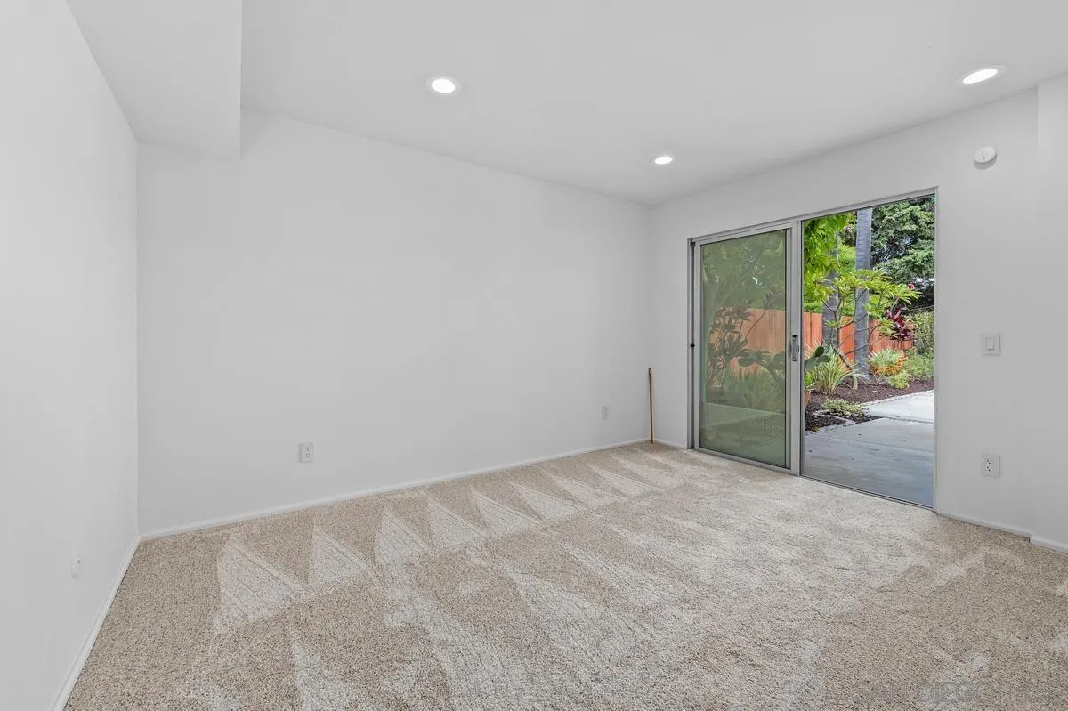 https://cdn.realtyfeed.com/cdn/127/250037507/f73aeb45721cf702d259c88090cced5d.webp